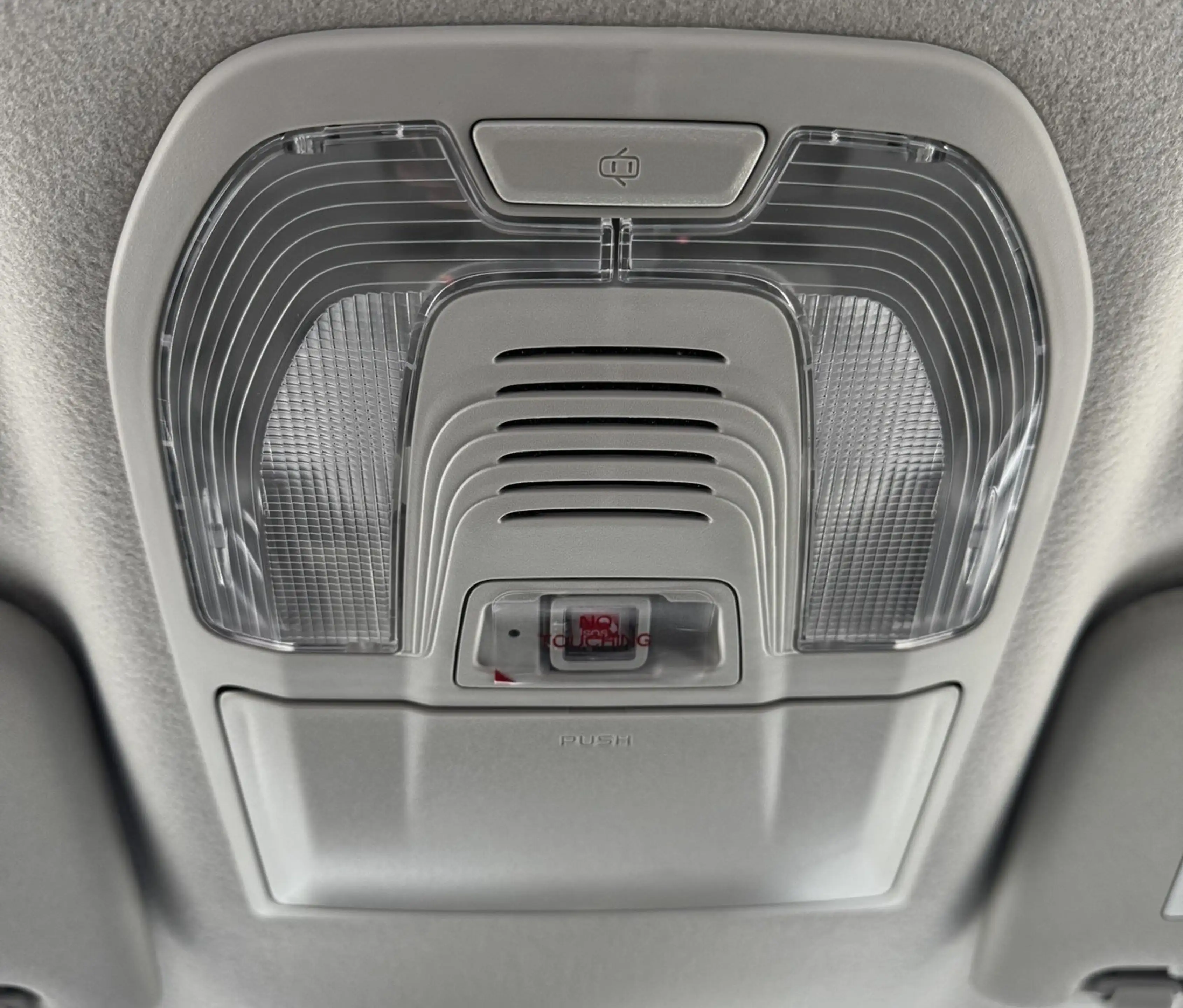 Isuzu D-Max Double Cab LS AT 4WD Rough Terrain Mode — photo 14
