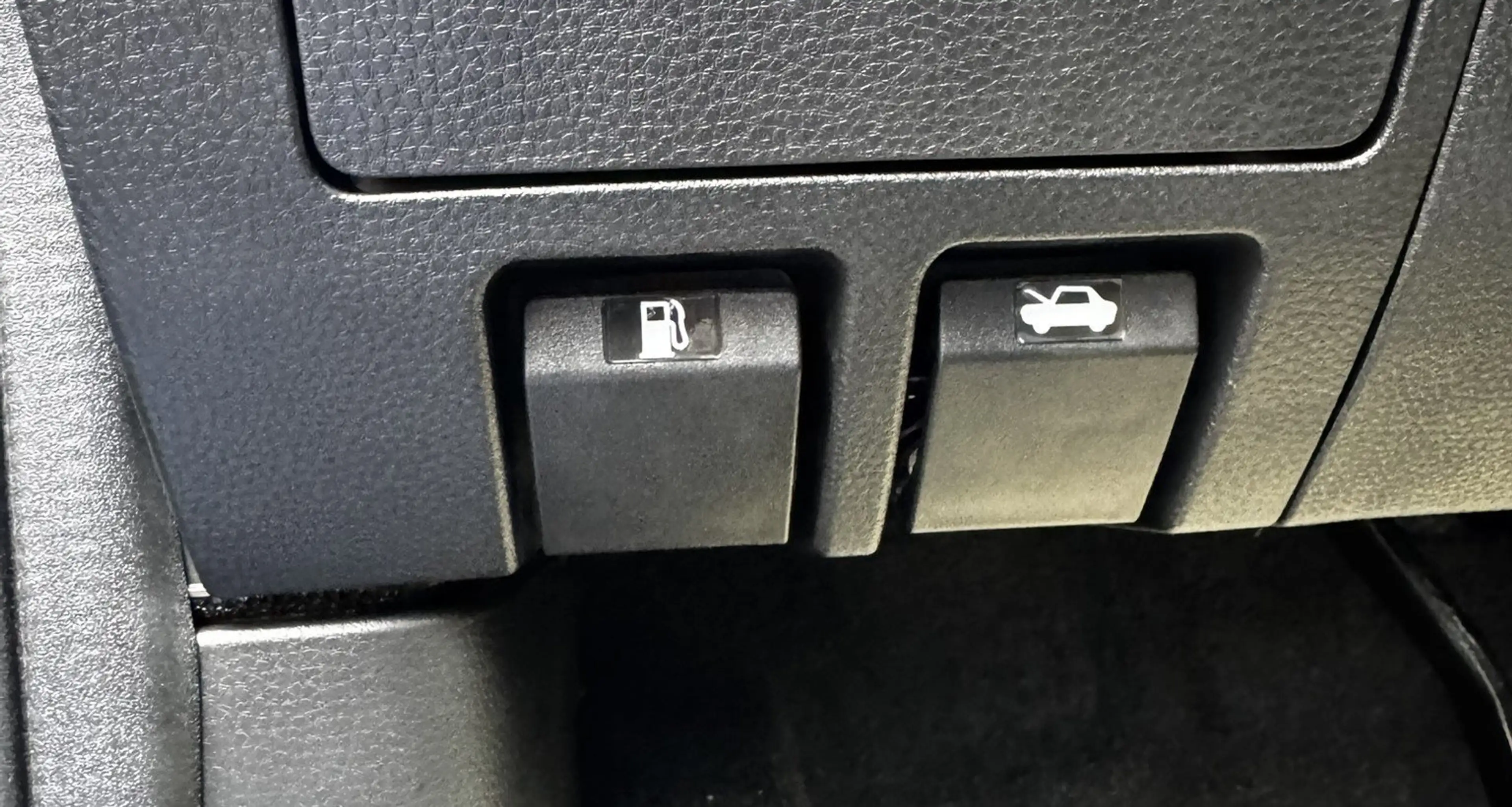 Isuzu D-Max Double Cab LS AT 4WD Rough Terrain Mode — photo 13
