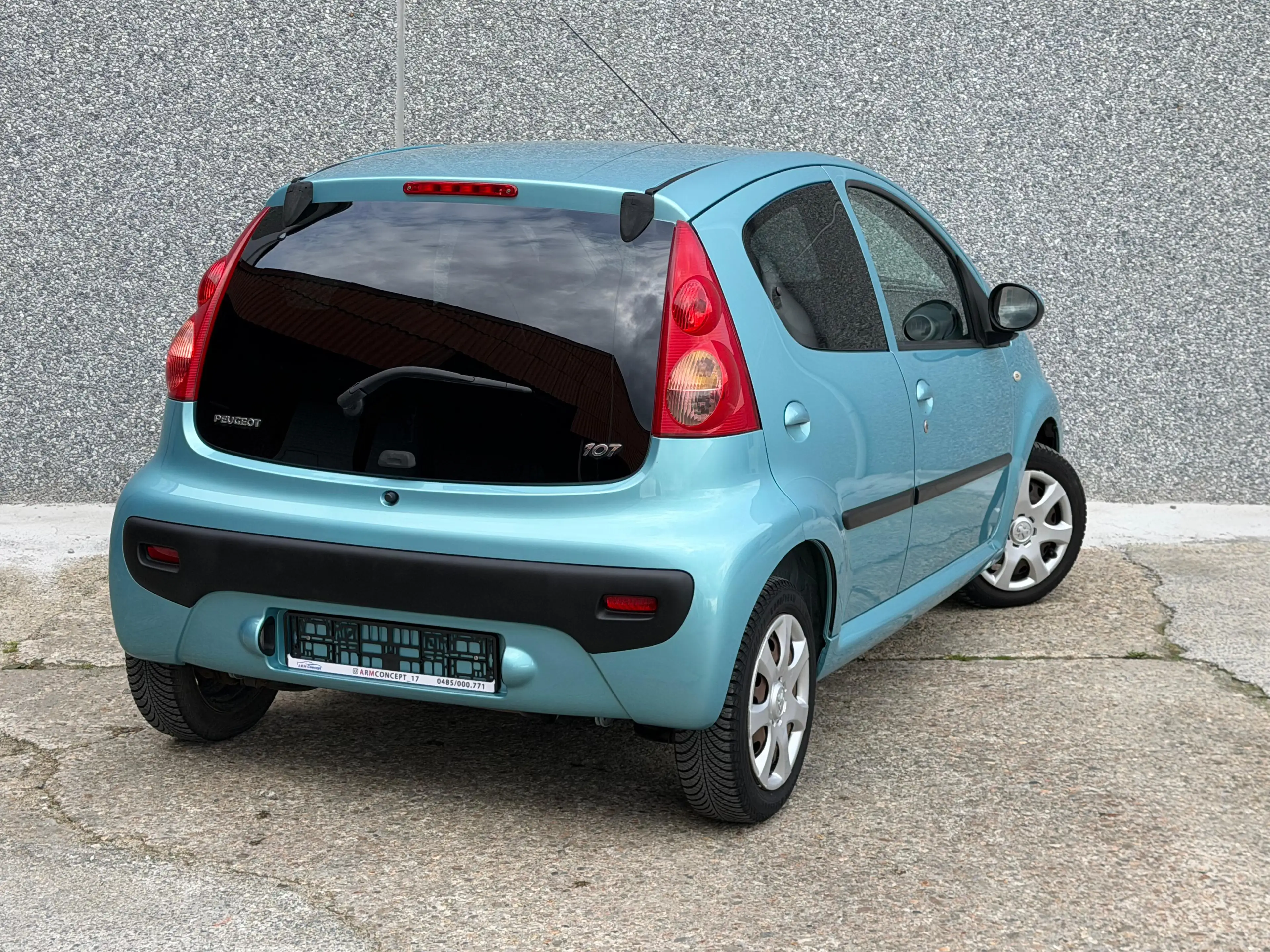 Peugeot 107 107 1.0i Essence AUTOMATIQUE euro 5 — photo 3