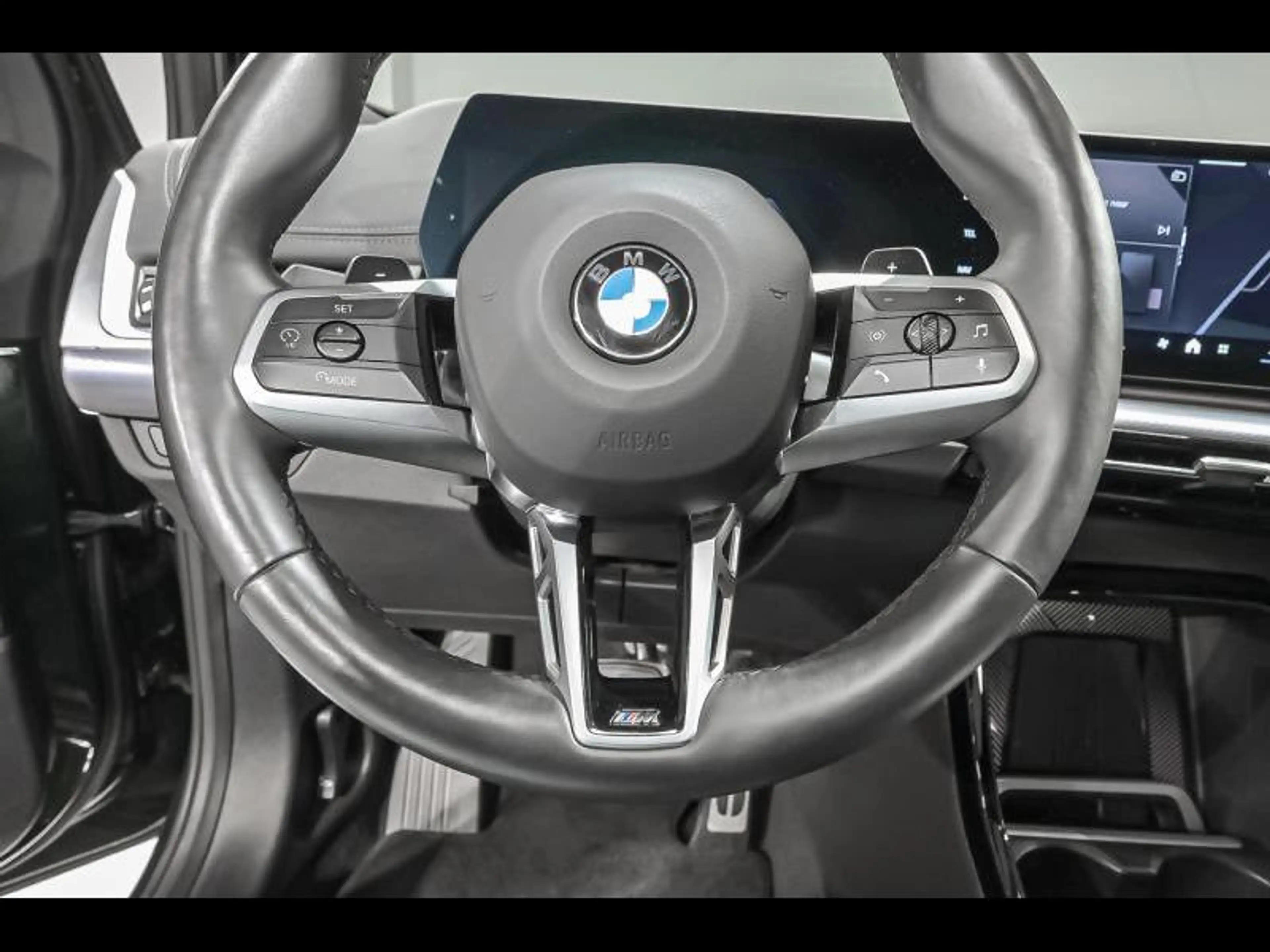 BMW 220 i Active Tourer - MPACK|PANO|COMFORT|DASS|DAB — photo 9