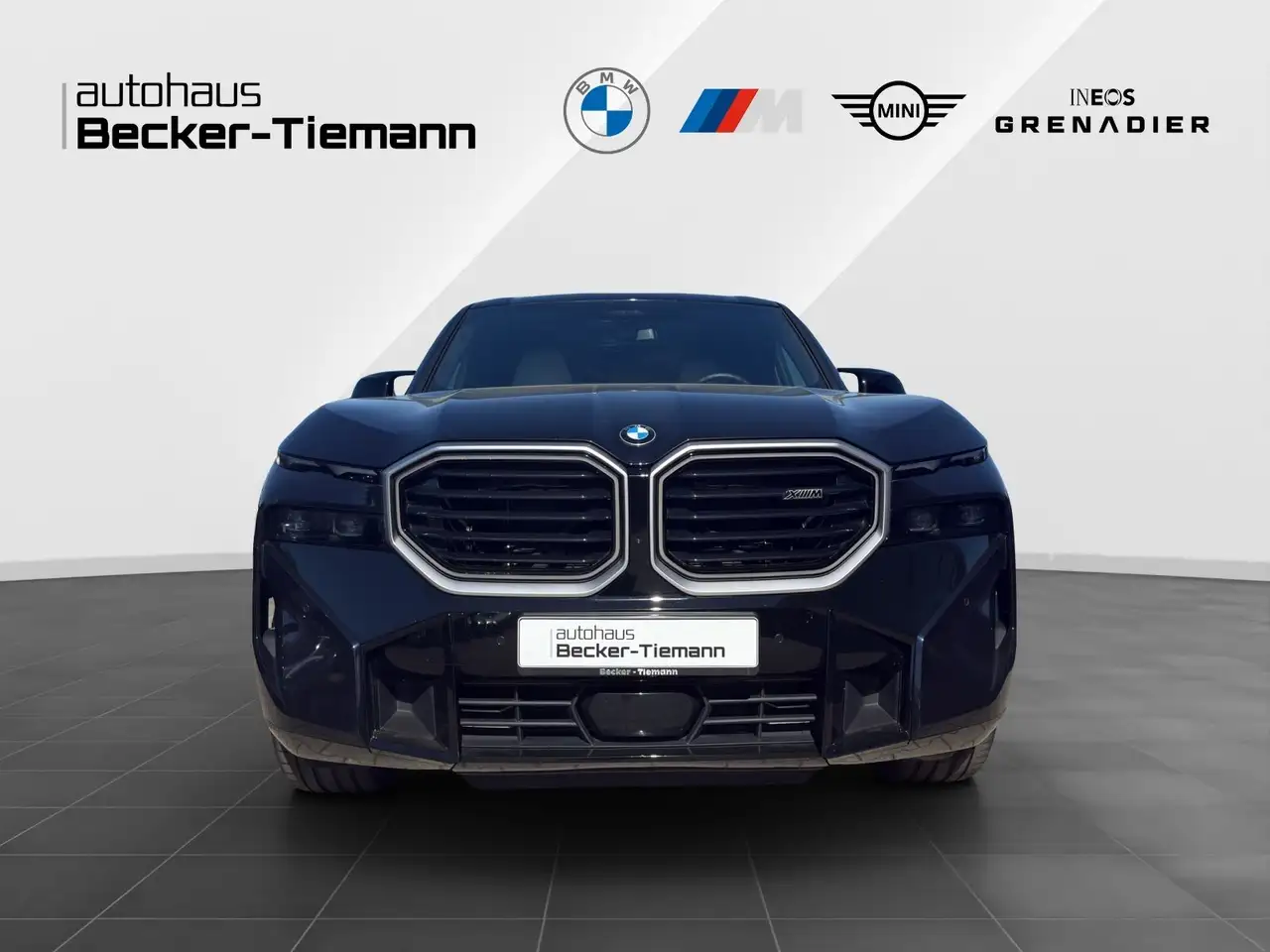 BMW XM 50e NP: € 140.750,-- 2