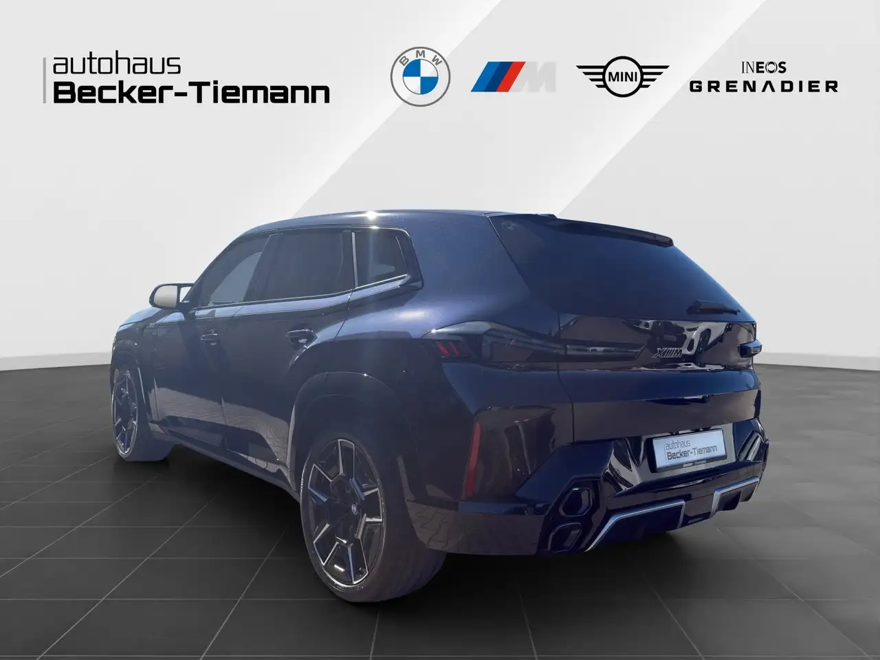 BMW XM 50e NP: € 140.750,-- 4