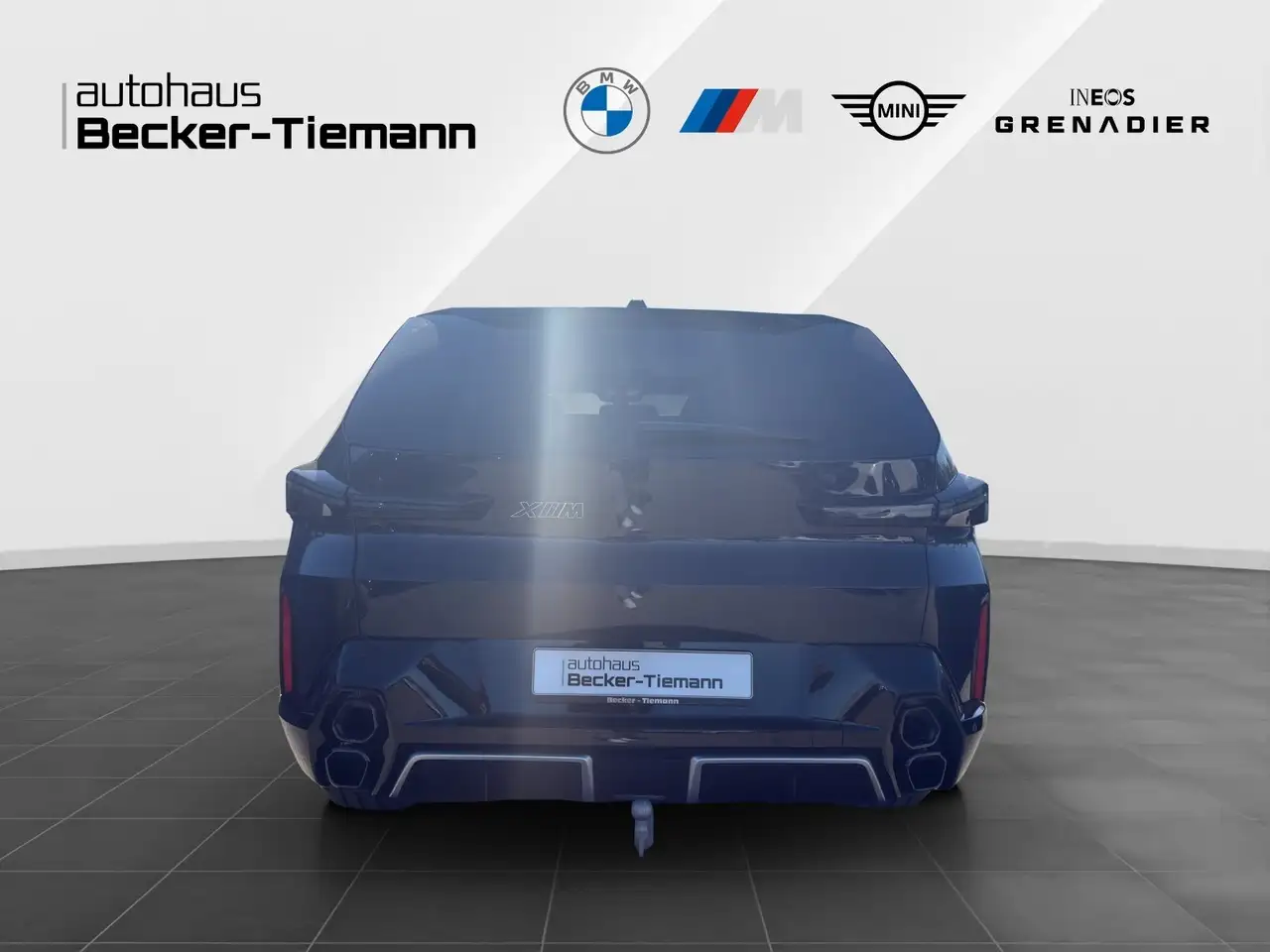 BMW XM 50e NP: € 140.750,-- 5
