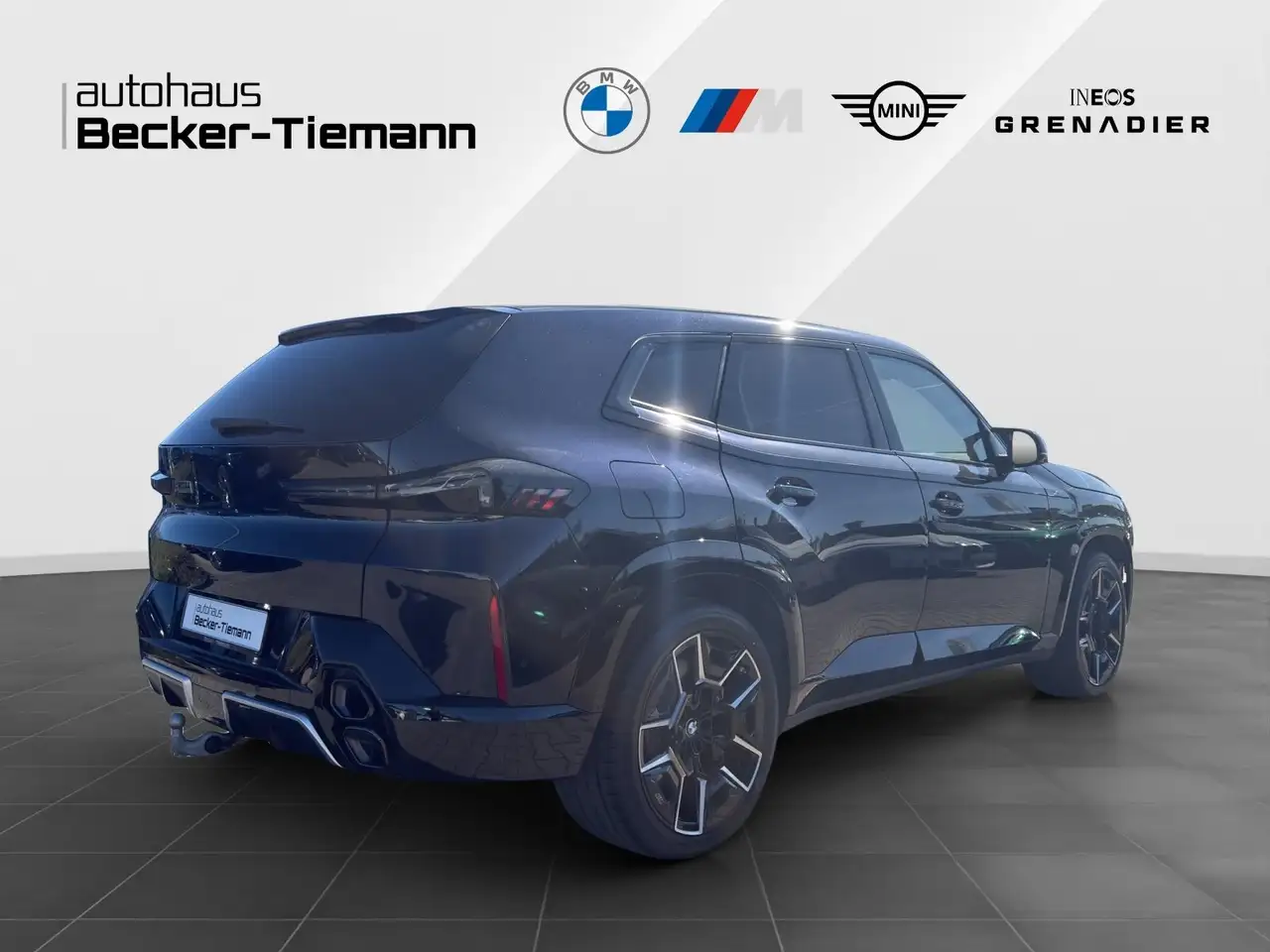 BMW XM 50e NP: € 140.750,-- 6