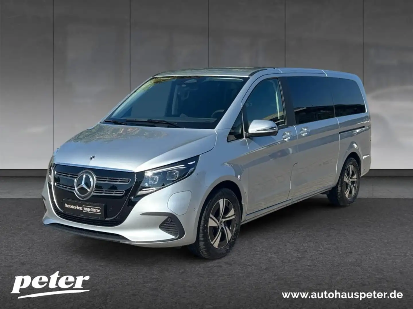 Mercedes-Benz EQV 300 Lang AIRMATIC+LED+PANO+DISTR Silber - 1