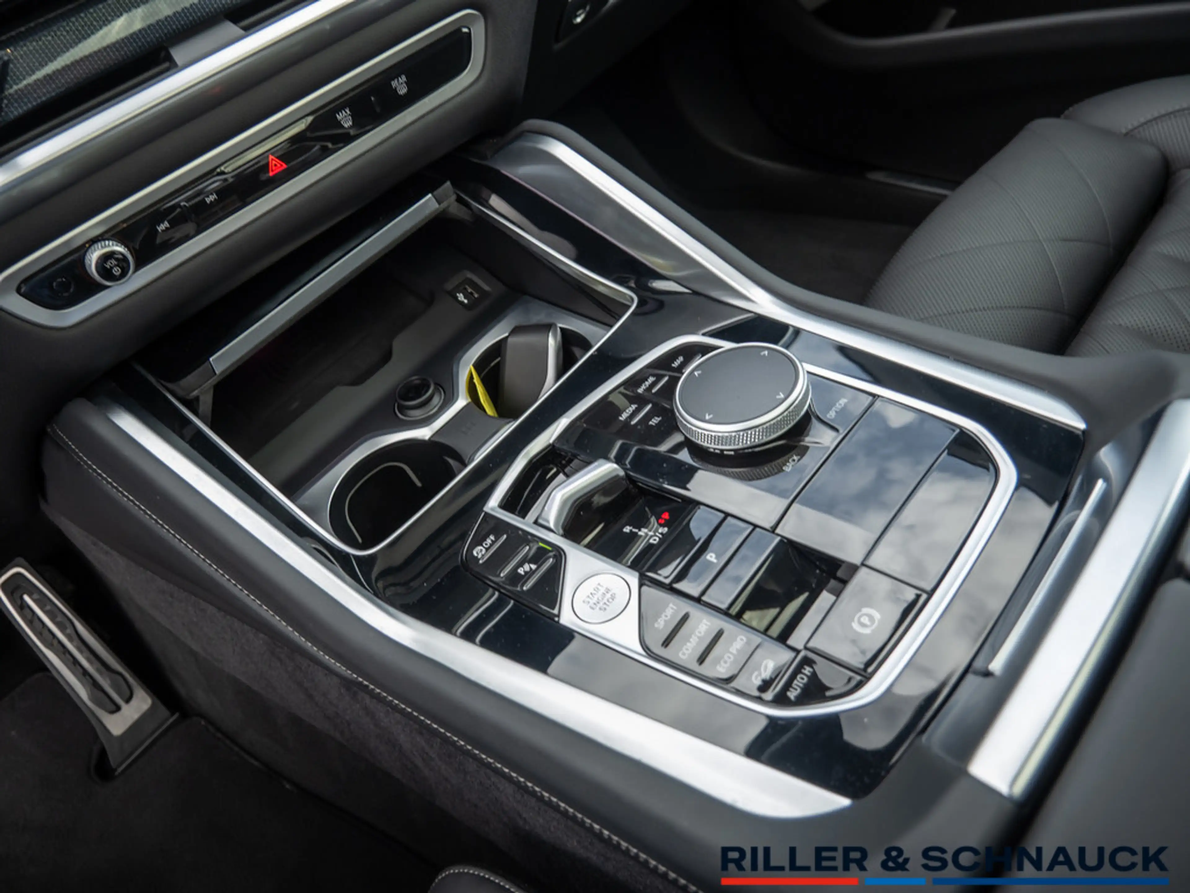 BMW X6 xDrive40d M-Sport — photo 15