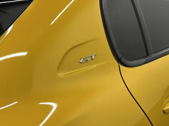 Peugeot 208 view 11
