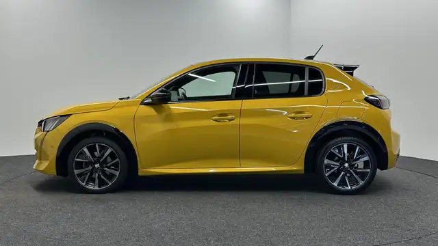 Peugeot 208 view 8