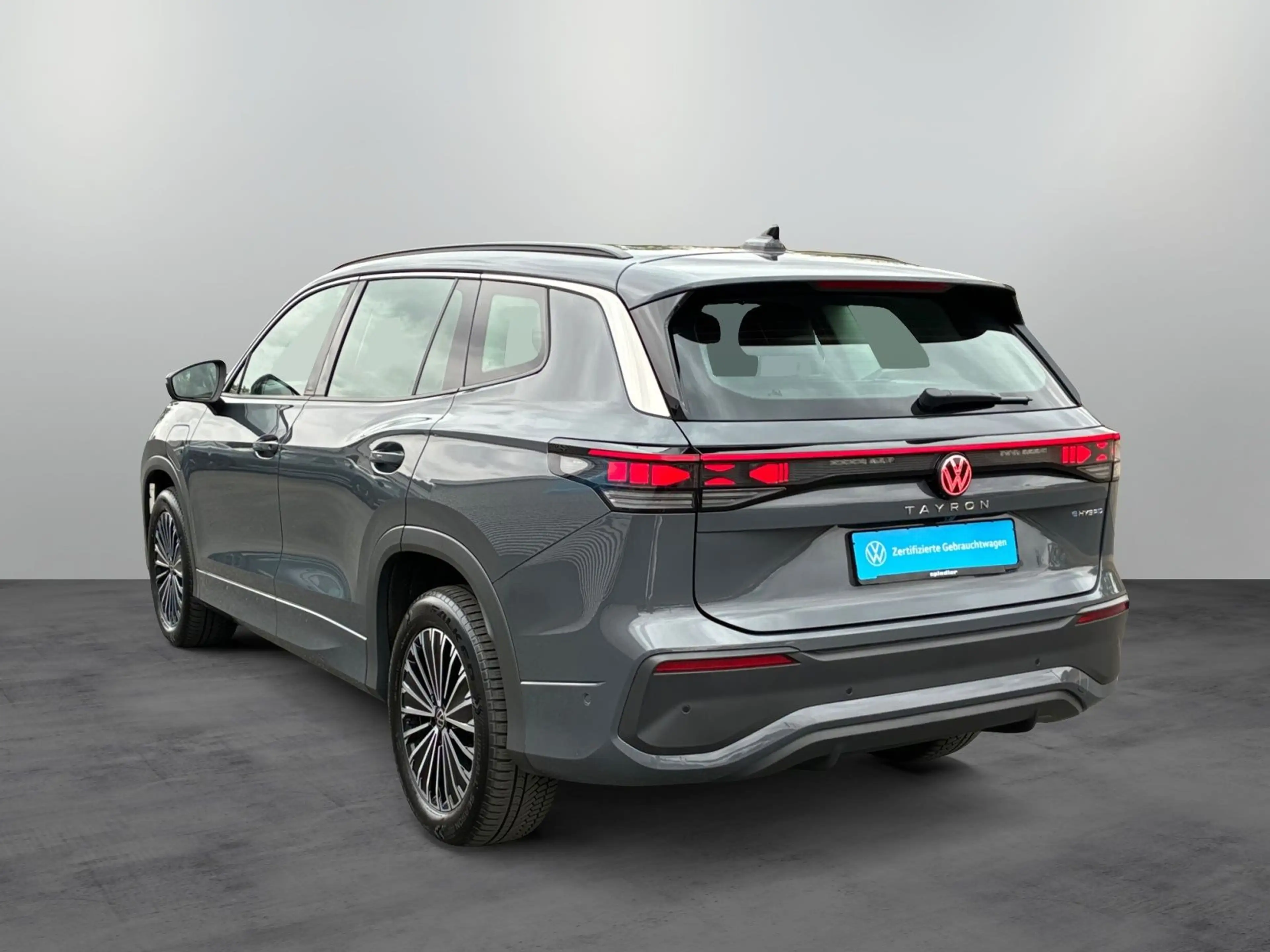 Volkswagen Tayron Life 1.5 eHybrid DSG / CarPlay, LED+, AHK — photo 3