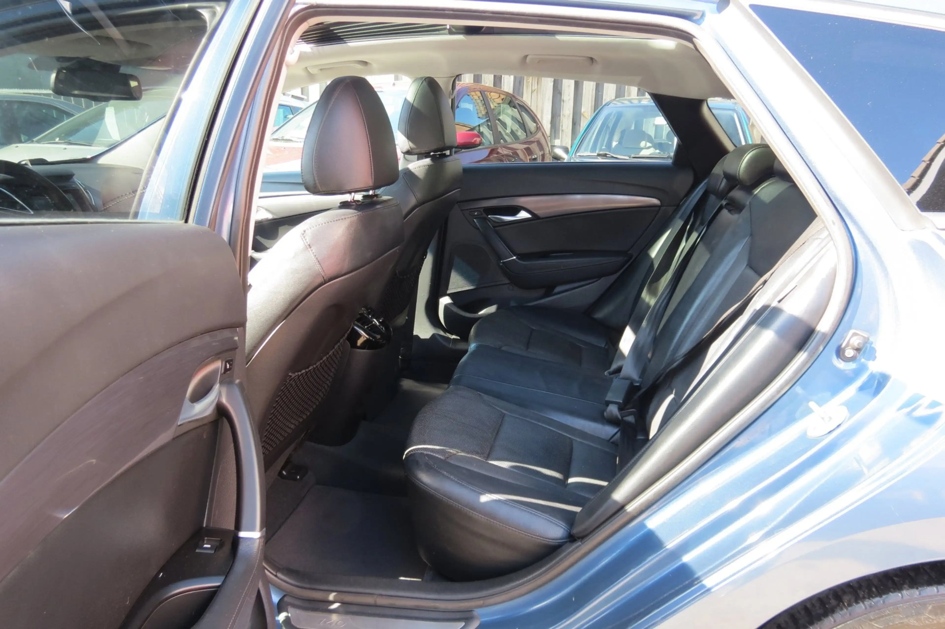 Hyundai i40 Wagon 2.0 GDI i-Catcher , FULL OPTIONS !!! — photo 7