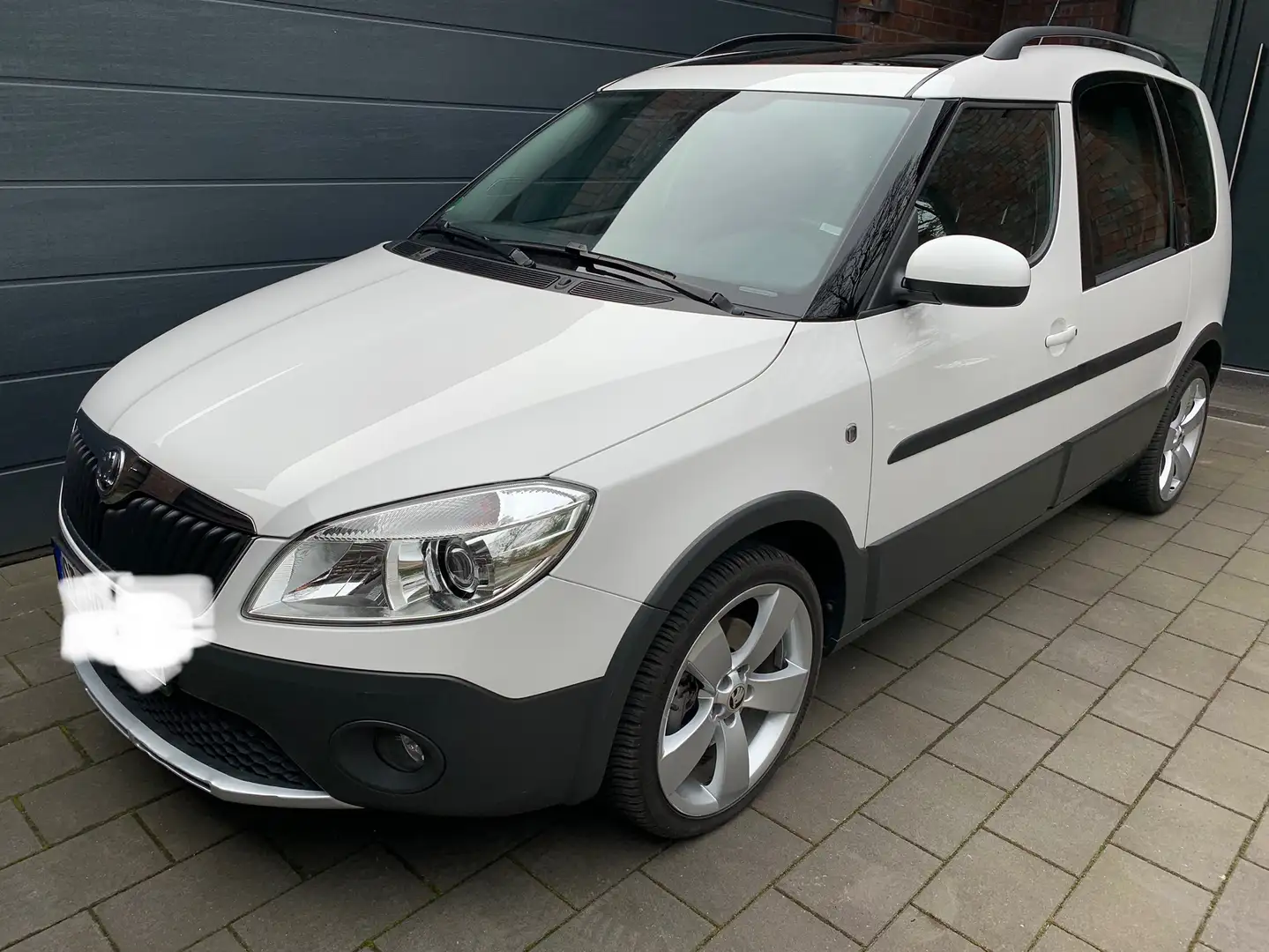 Skoda Roomster Roomster 1.2 TSI DSG Scout - 1