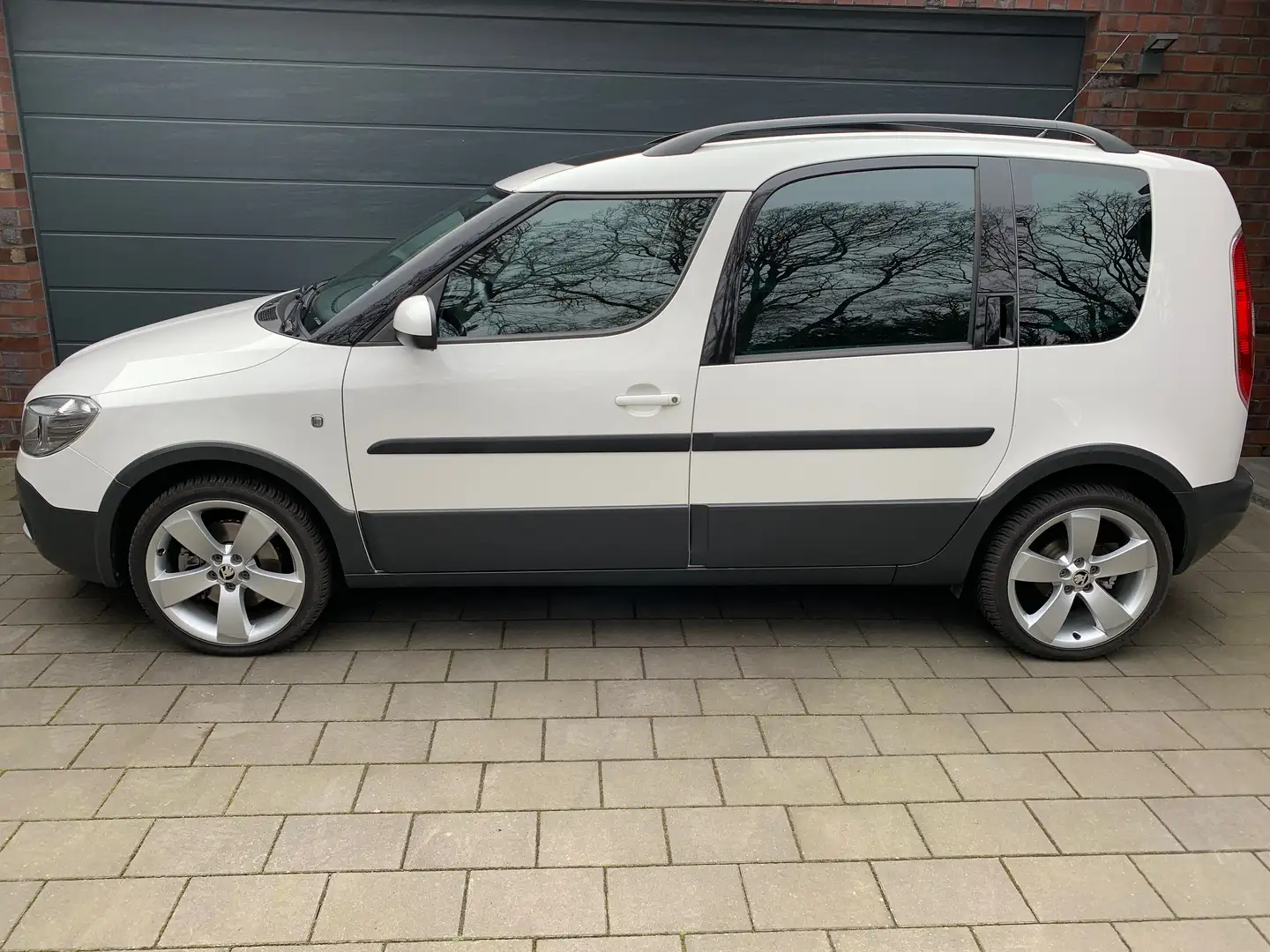 Skoda Roomster Roomster 1.2 TSI DSG Scout - 2