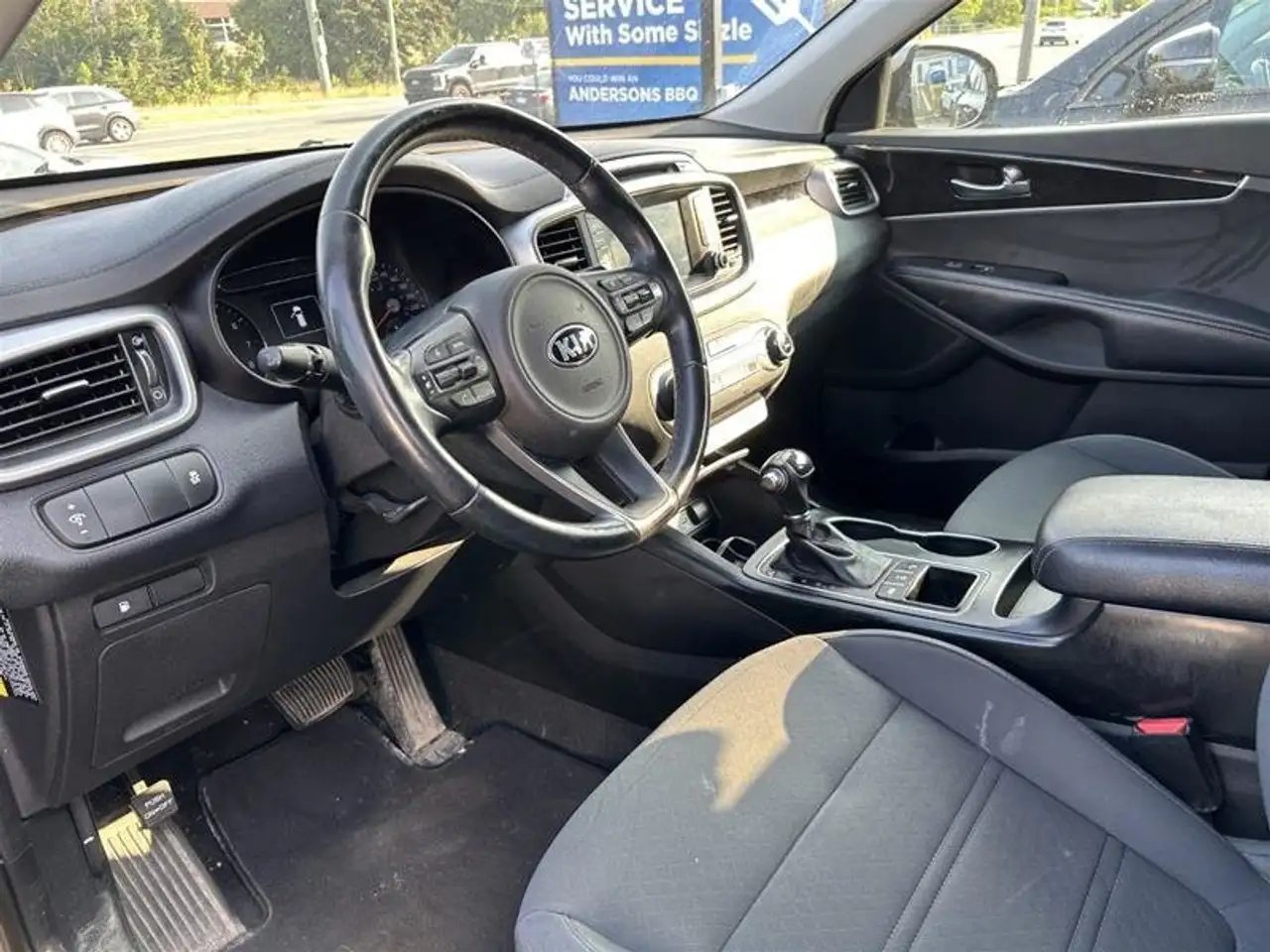 Kia Sorento снимка Kia Sorento