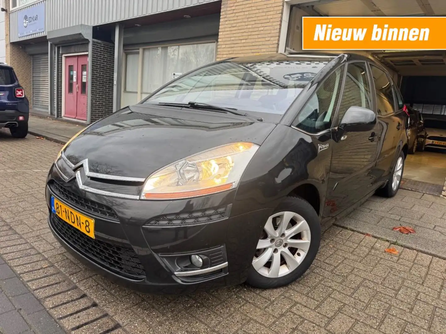 Citroen C4 Picasso 1.6 THP Business EB6V 5p. AUTOMAAT NAP APK 8-2026 Schwarz - 1