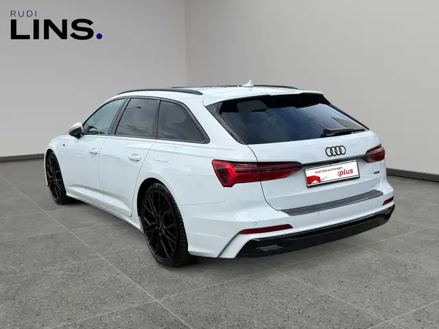 Audi A6 view 3