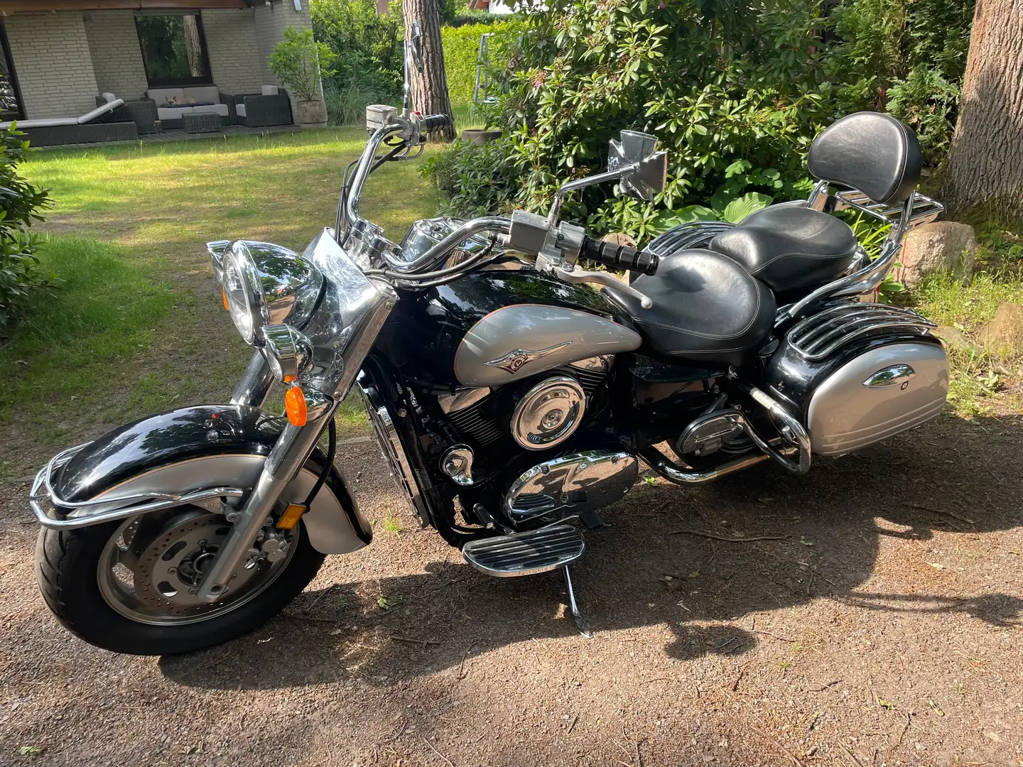 Kawasaki VN 1600 Classic Vulcan Nomad Black - 1