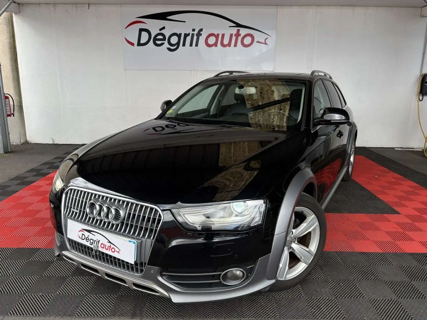 Audi A4 allroad QUATTRO 2.0 TDI 190 DPF Clean Diesel Ambition Luxe Noir - 1