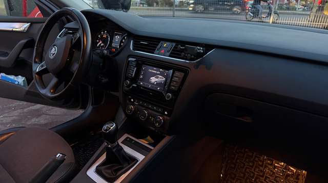 Imagine Skoda Octavia Octavia 1.8 TSI Ambition