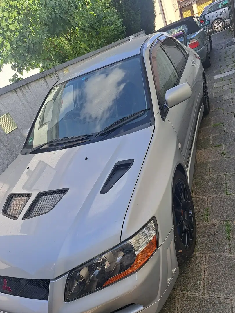 Mitsubishi Lancer Evolution 7 Серебристый - 2