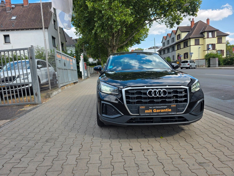 Audi Q2 35 TFSI  Automatik,Klimaautom,PDC,NAVi,Kamera