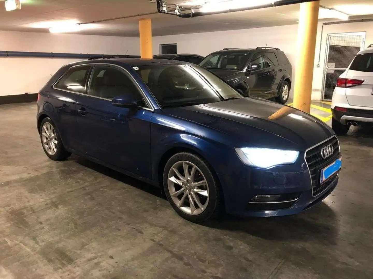 Audi A3 A3 Ambition 2,0 TDI DPF Ambition Blau - 2