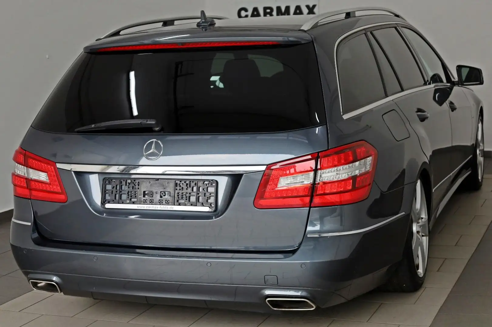 Mercedes-Benz E 250 CDI T BE T.Leder,Navi,Xenon,SH,PDC,AHK Grau - 2