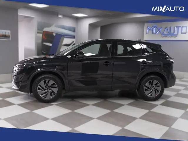 Nissan Qashqai view 3