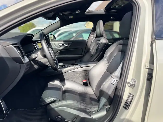 Volvo V60 view 9