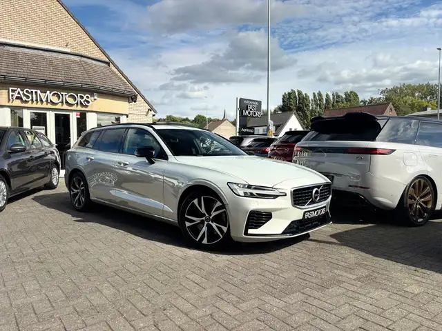 Volvo V60 view 3