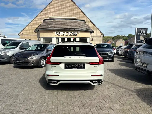 Volvo V60 view 5