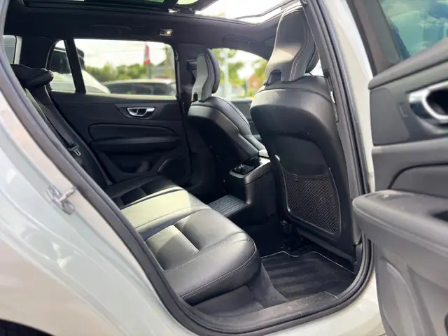 Volvo V60 view 14