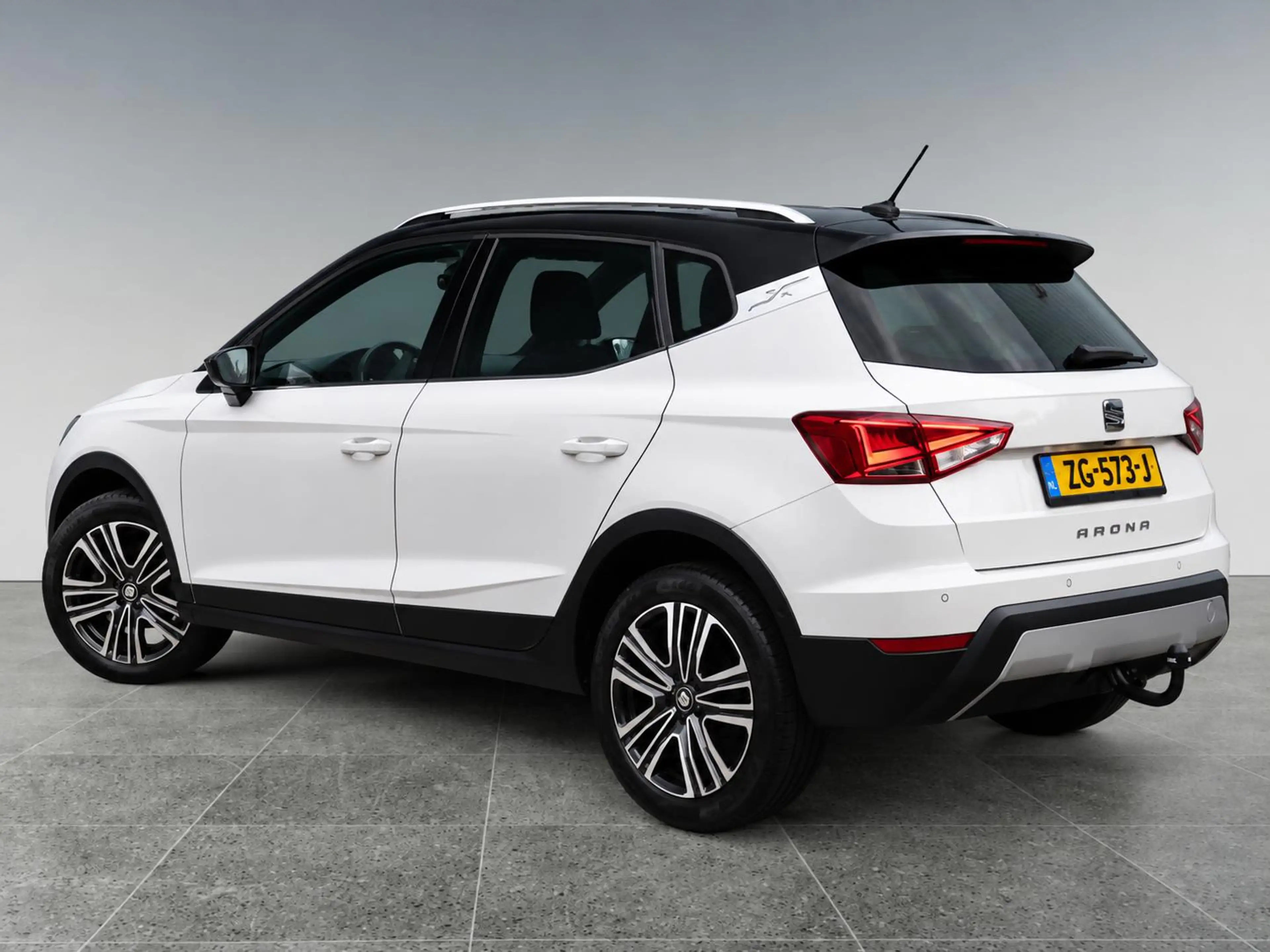 SEAT Arona 1.0 TSI 110pk Xcellence Intense | NAVI | TREKHAAK — photo 3