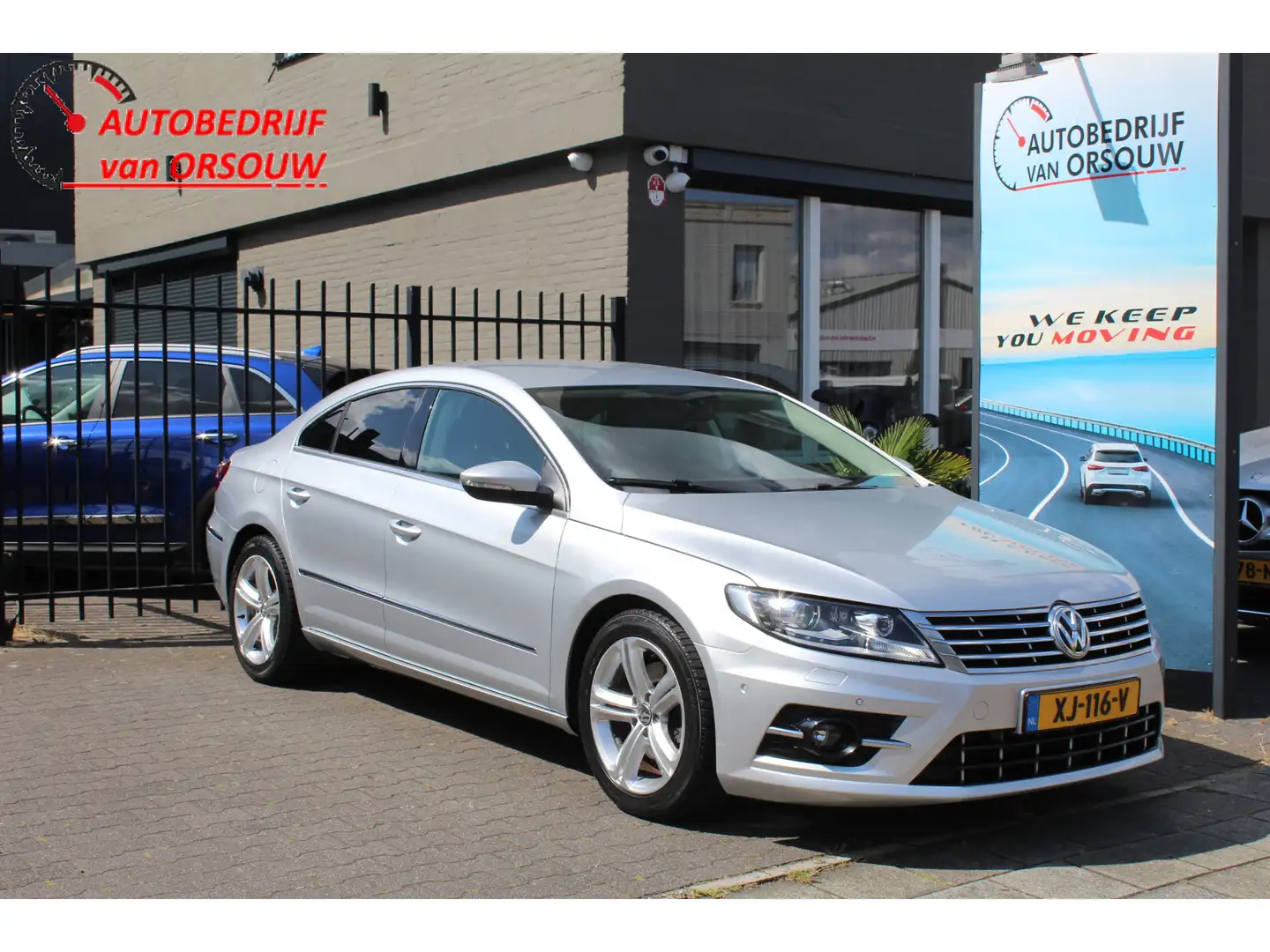 Volkswagen Passat Coupe 1.4 TSI ACT Connected Series Plus 150pk Navi Grijs - 1