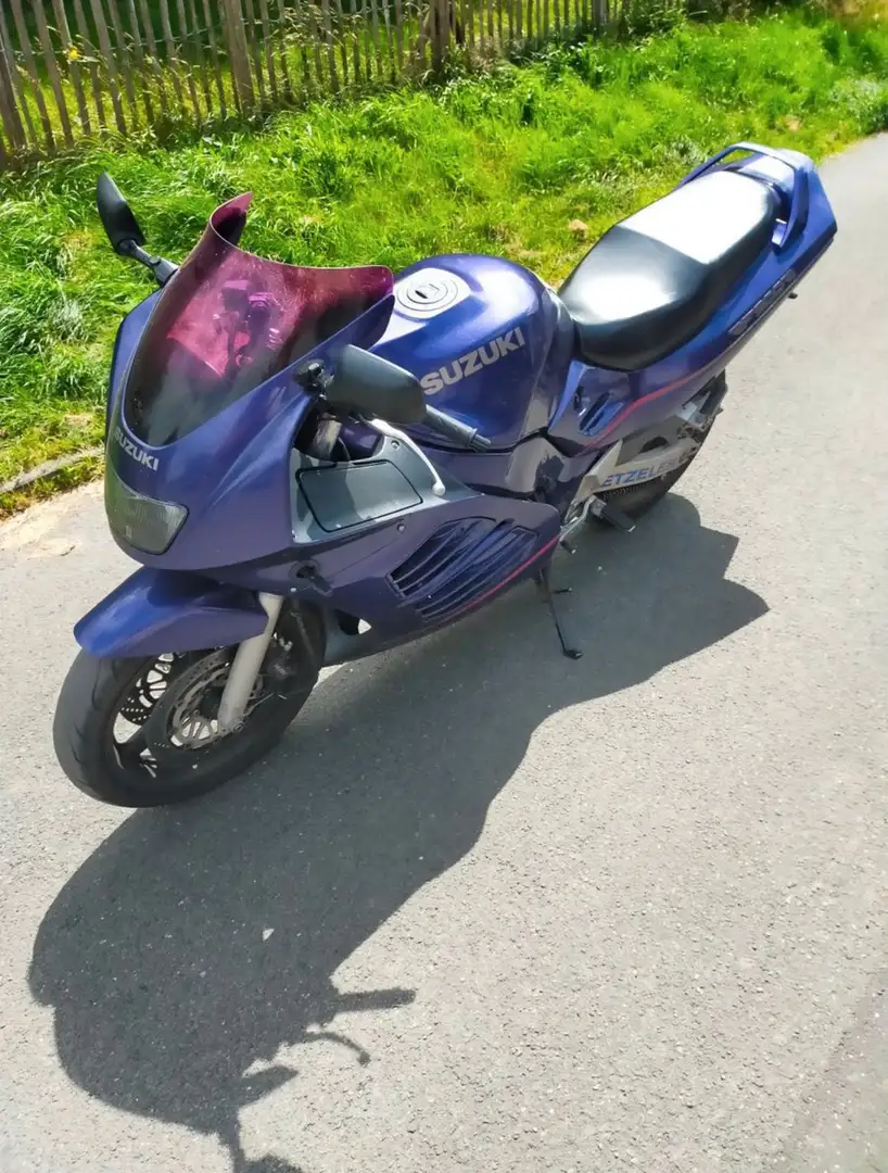 Suzuki RF 900 - 1