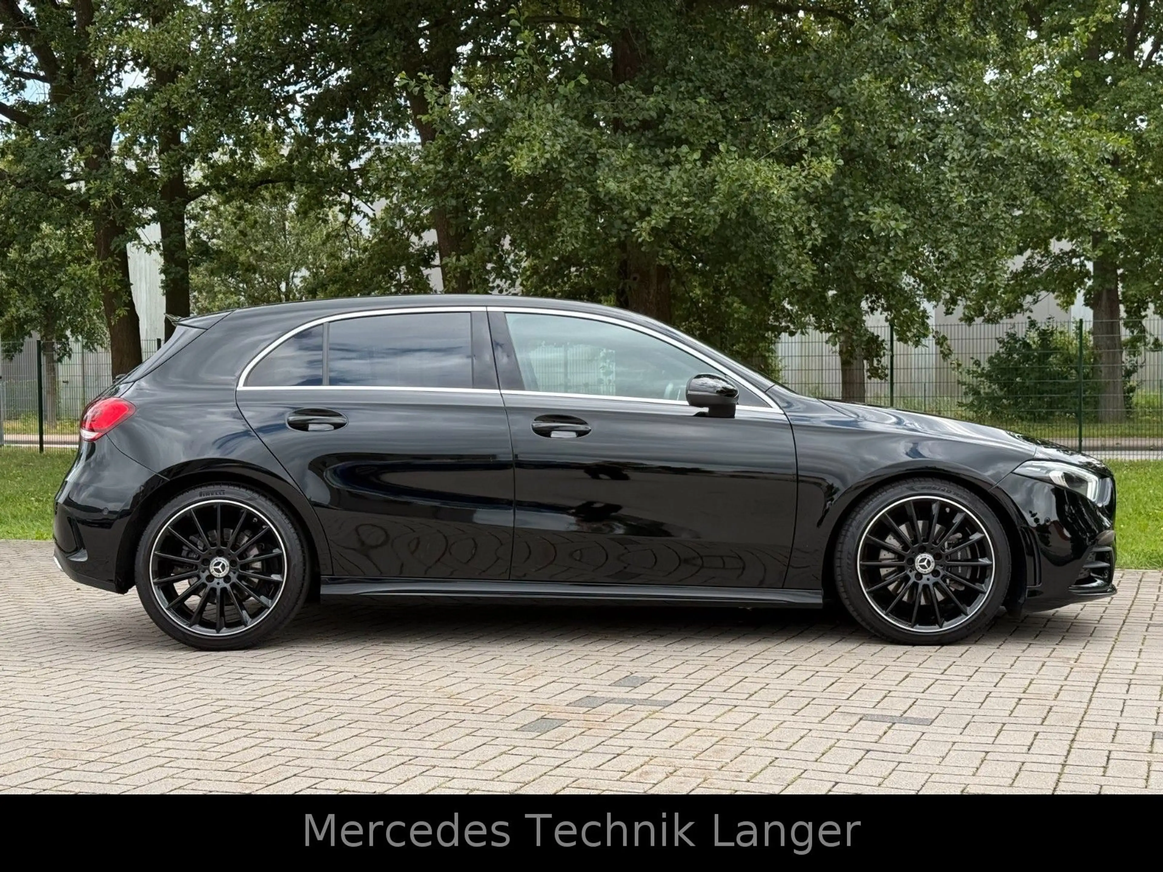 Mercedes-Benz A 220 / AMG LINE/SERVICE NEU — photo 5
