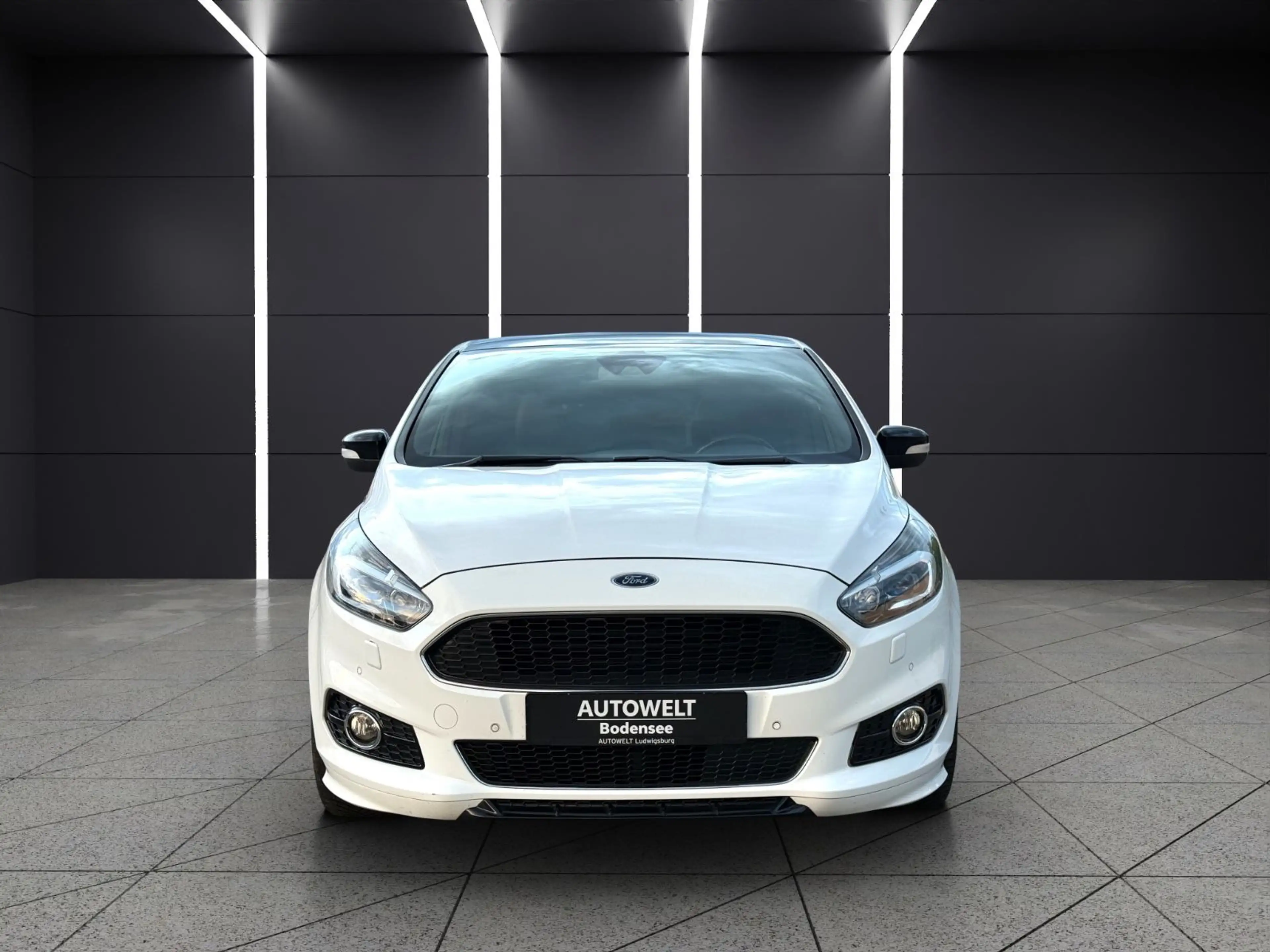Ford S-Max 2.0 ST-Line 7-Sitze MEGA AUSSTATTUNG — photo 2