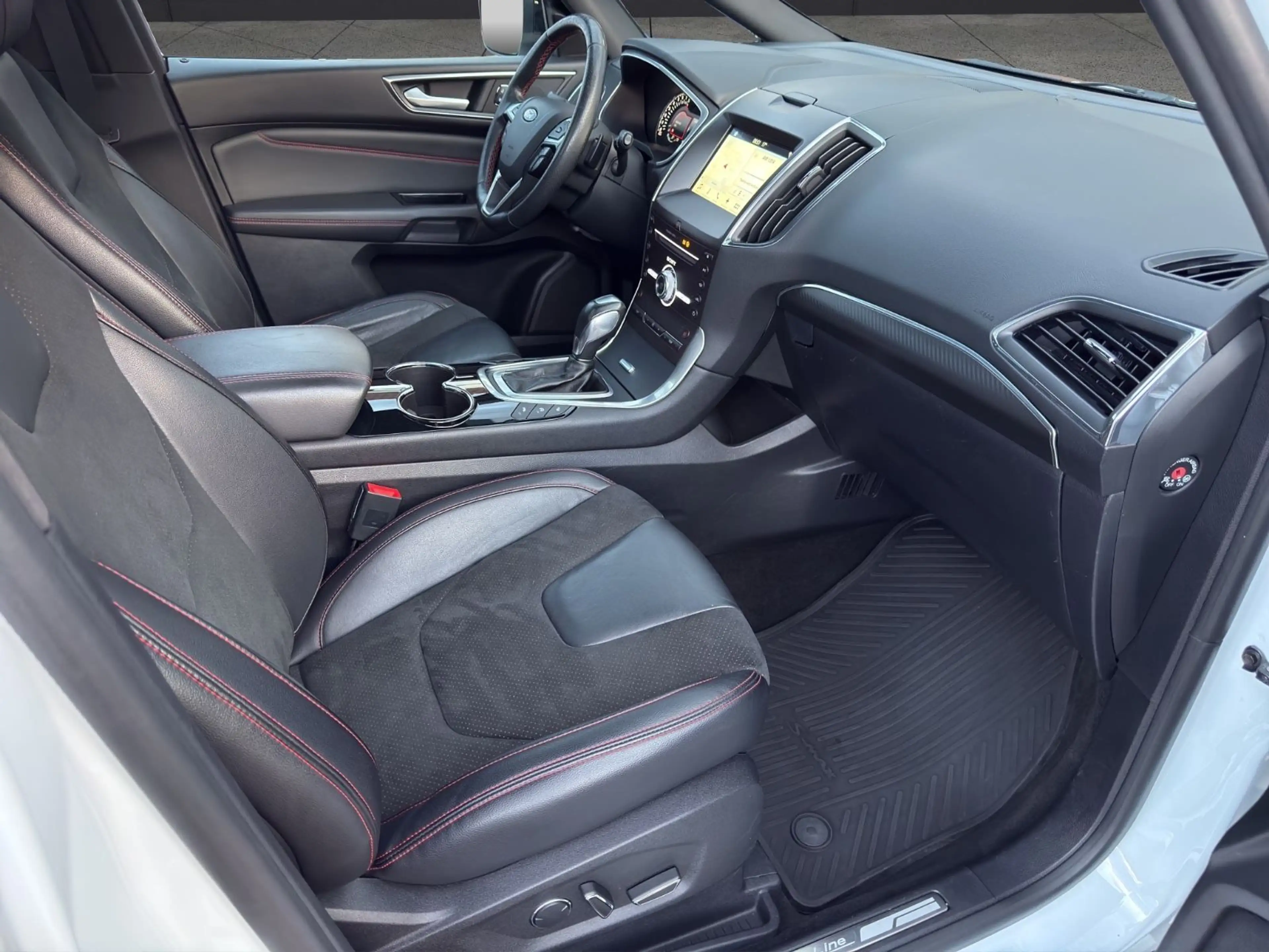 Ford S-Max 2.0 ST-Line 7-Sitze MEGA AUSSTATTUNG — photo 15