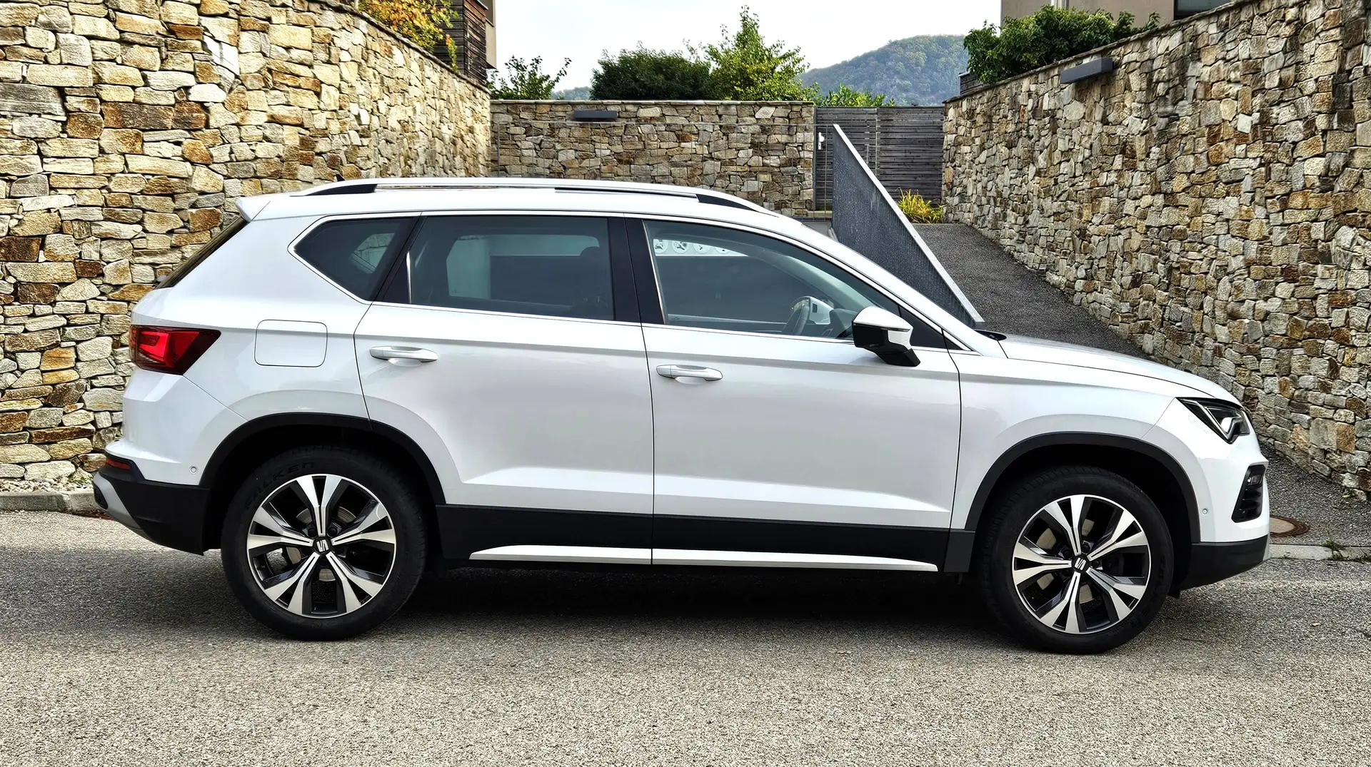 SEAT Ateca Xperience 4Drive*PANO*el. AHK*LEDER*Memory* Weiß - 2