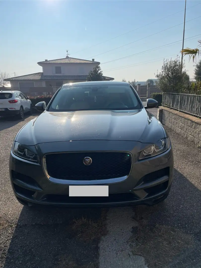 Jaguar F-Pace 2.0d Prestige awd 180cv auto - 1