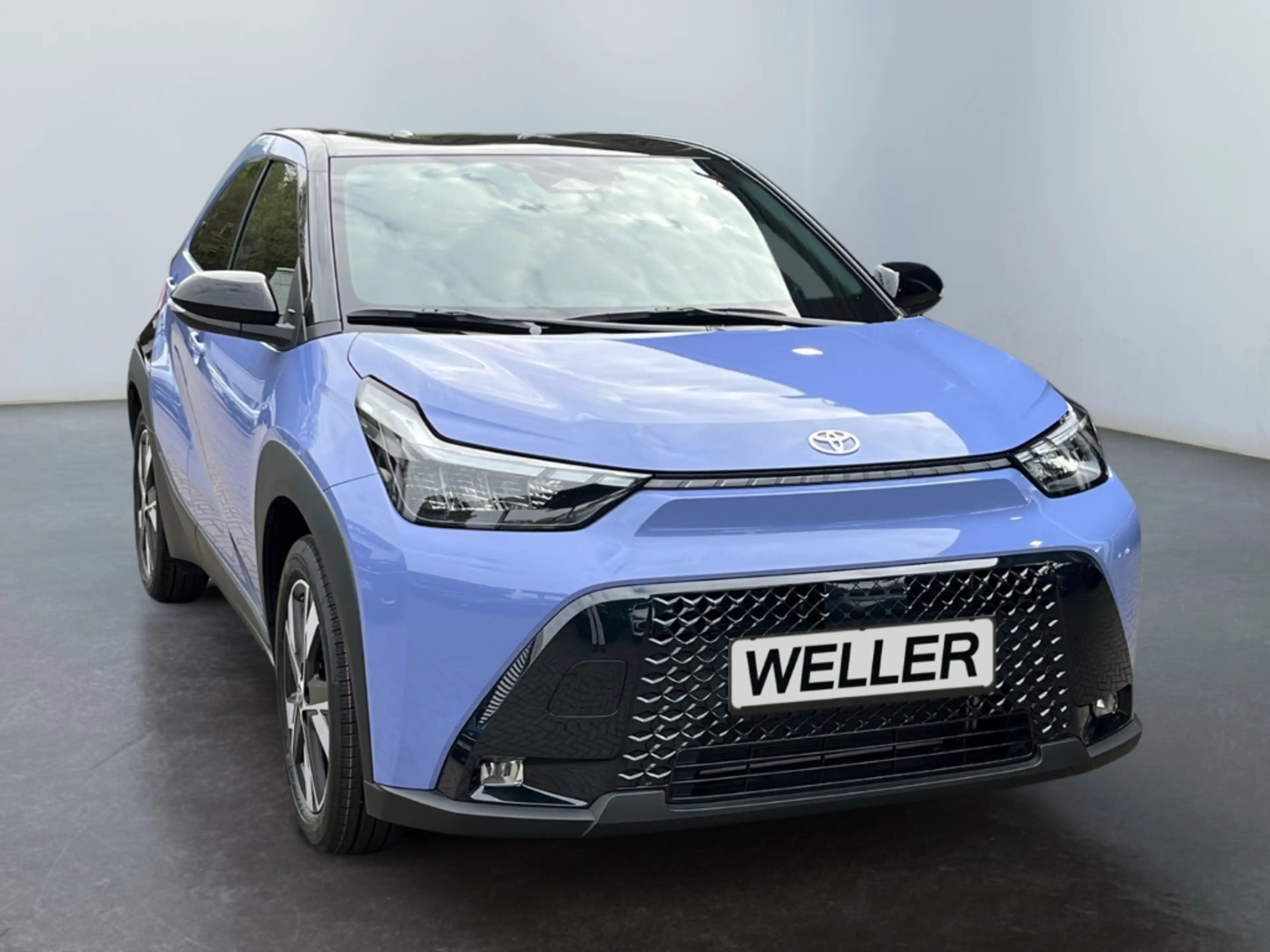 Toyota Aygo X Hybrid 1.5 Teamplayer *LED*CAM*CarPlay*SHZ* — photo 3