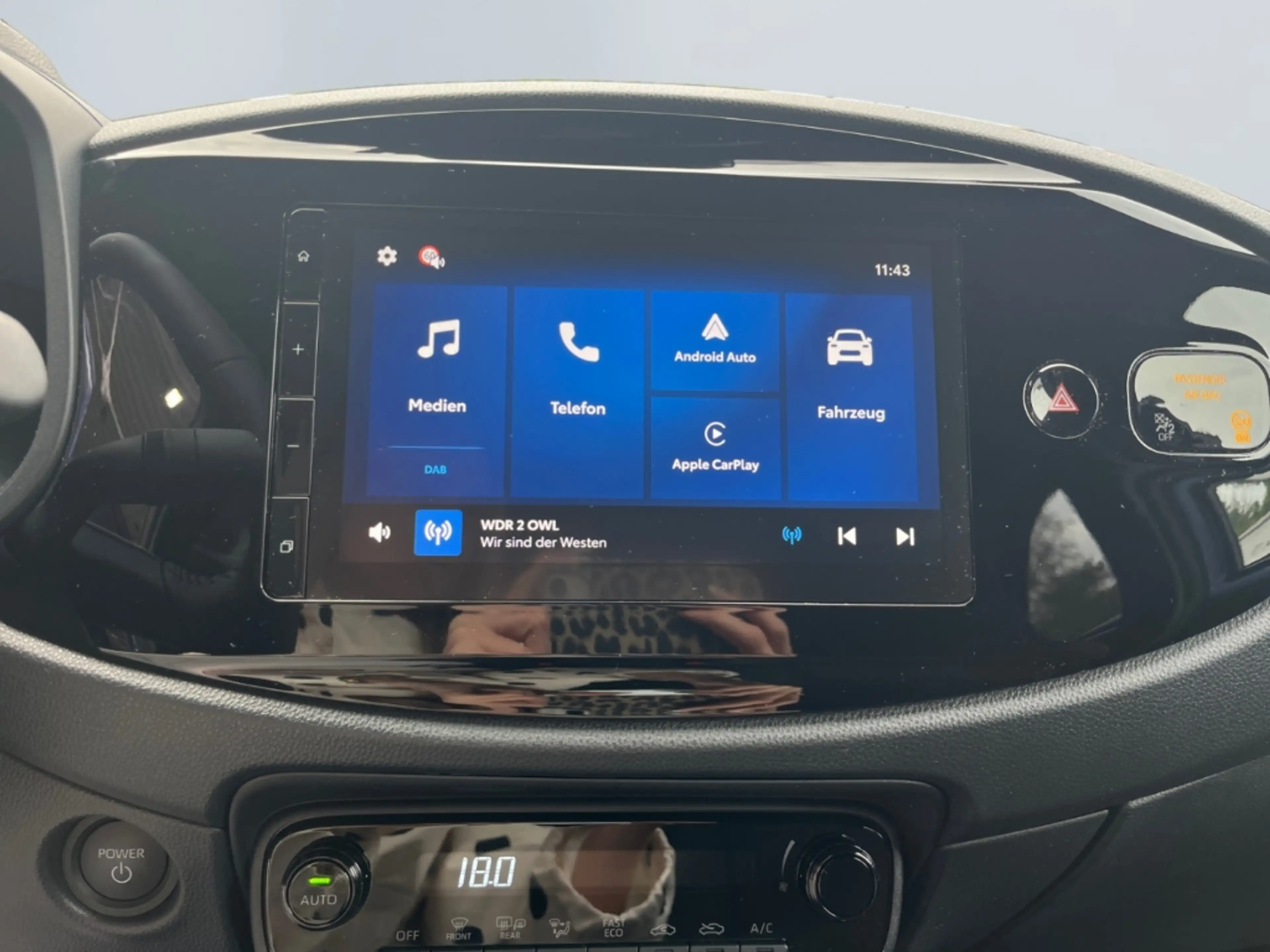 Toyota Aygo X Hybrid 1.5 Teamplayer *LED*CAM*CarPlay*SHZ* — photo 15