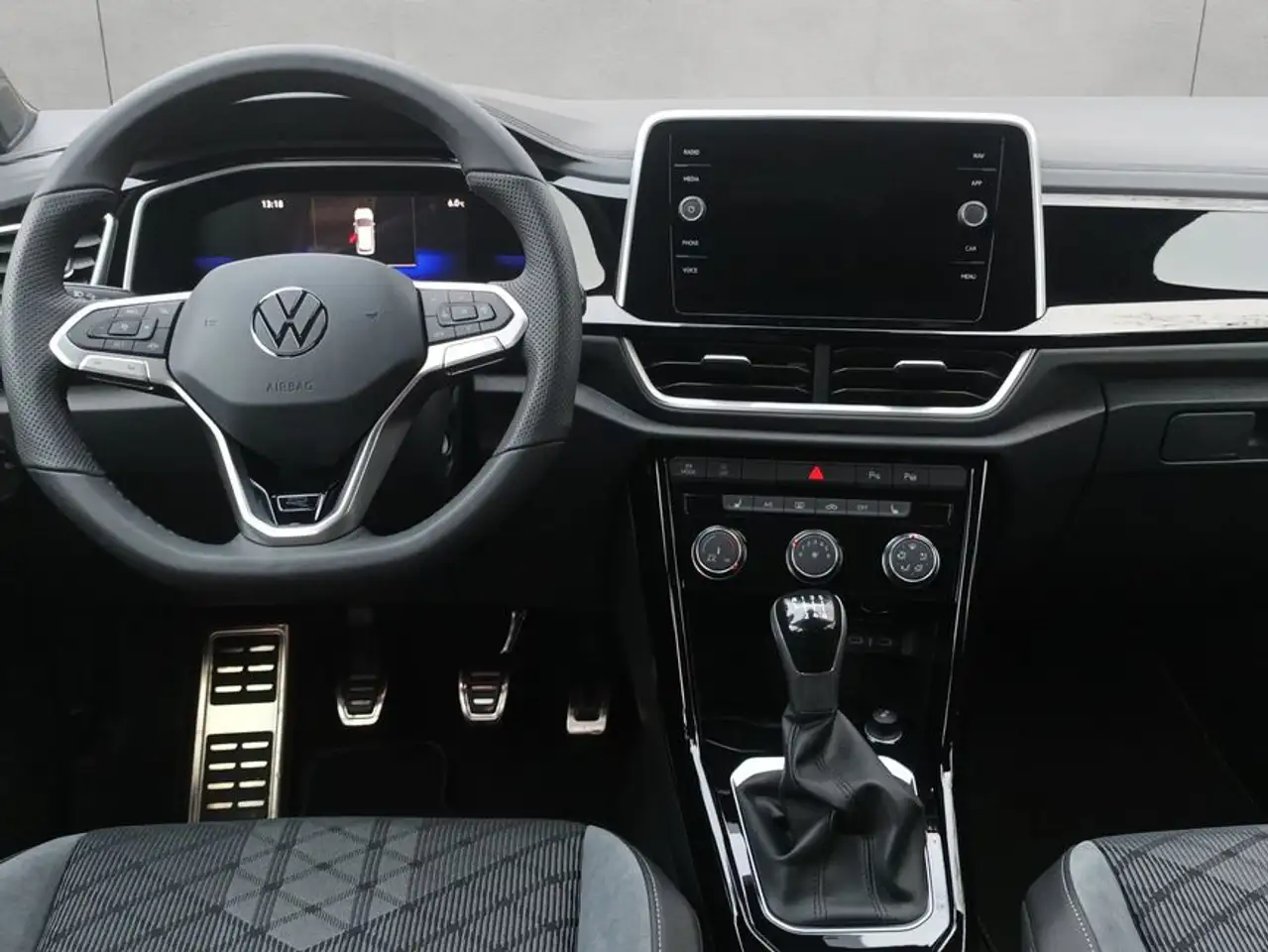 Volkswagen T-Roc R-Line 1.0 l TSI RFK LED-PLUS APP-Connect 12