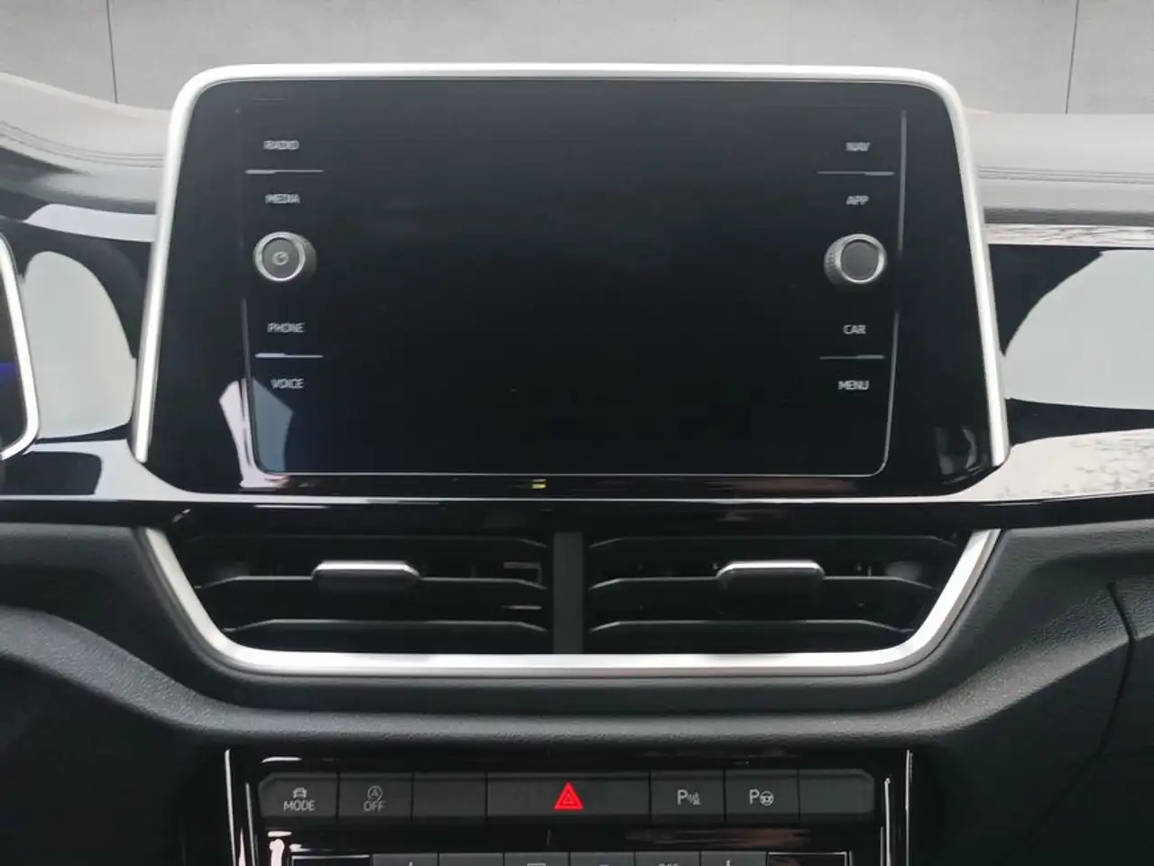 Volkswagen T-Roc R-Line 1.0 l TSI RFK LED-PLUS APP-Connect 14