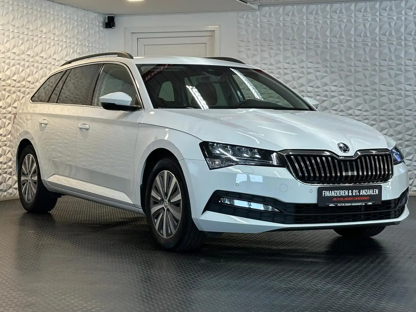 Skoda Superb 1.5TSI ACT AMBITION COMBI LPG#LED#AHK#ACC Weiß - 2