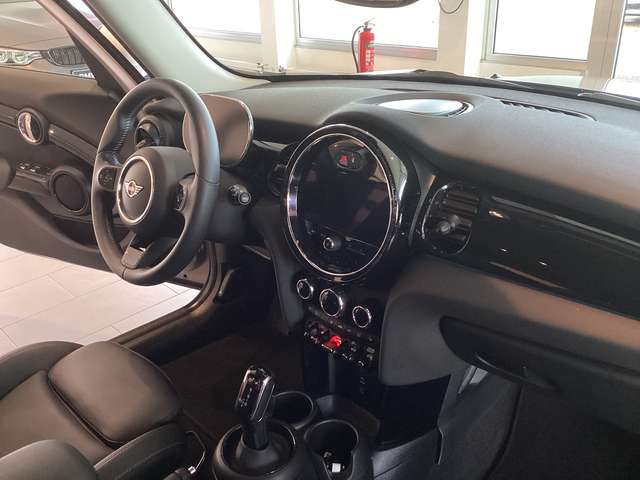 MINI Cooper S 5-Türer DAB LED RFK Navi Komfortzg.