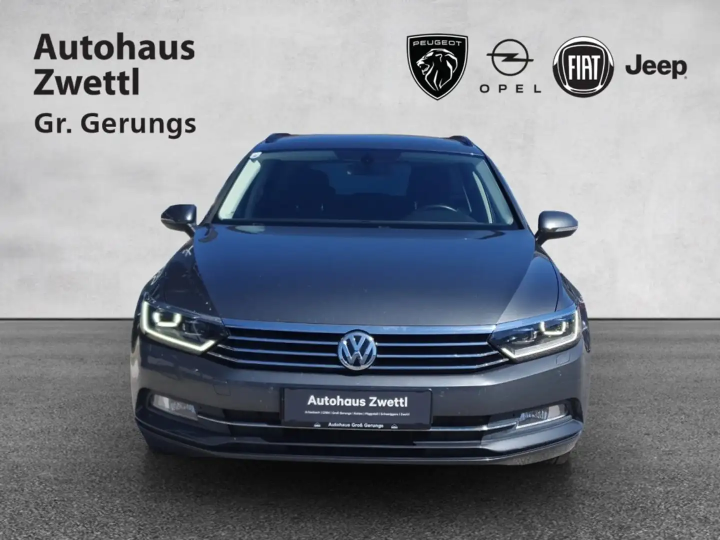 Volkswagen Passat Comfortline Kombi  1,6 TDI DSG Grau - 2