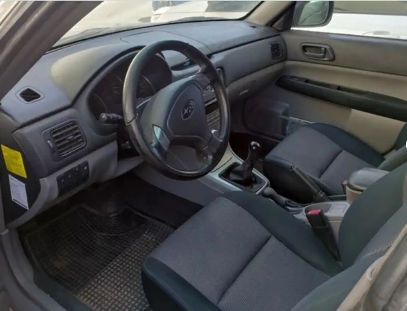 Subaru Forester Forester 2.0 X Plateado - 1