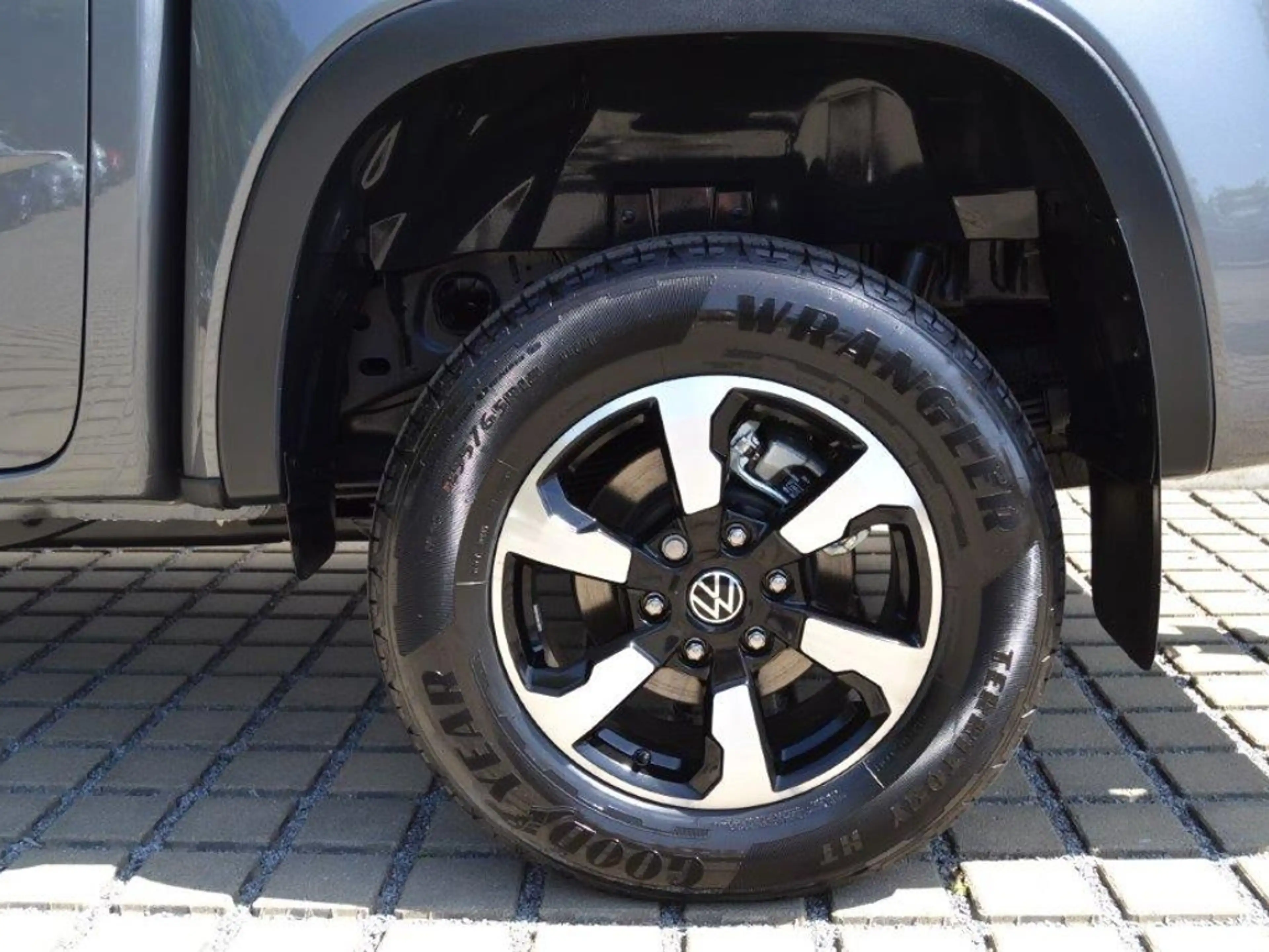 Volkswagen Amarok DC 3.0 TDI 4x4 Autom. Style AHK/18-ZOLL/MATRIX/TE — photo 6