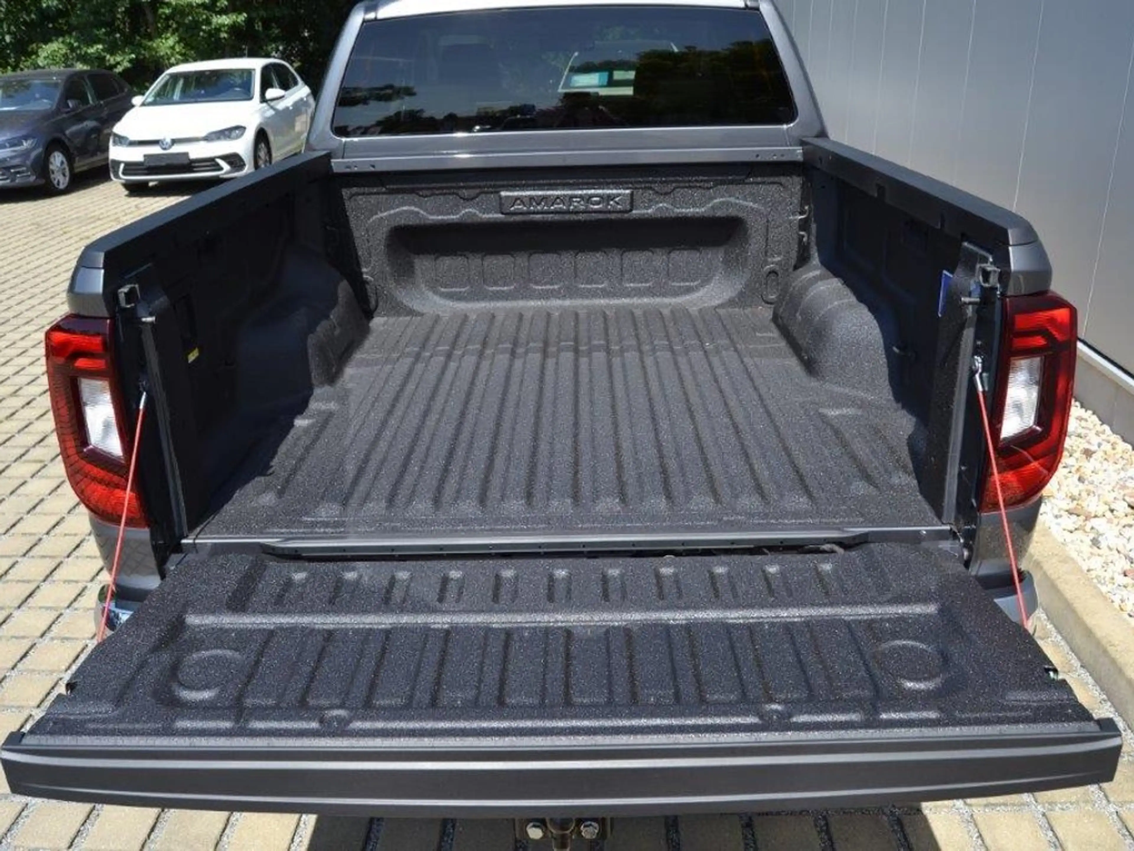 Volkswagen Amarok DC 3.0 TDI 4x4 Autom. Style AHK/18-ZOLL/MATRIX/TE — photo 14