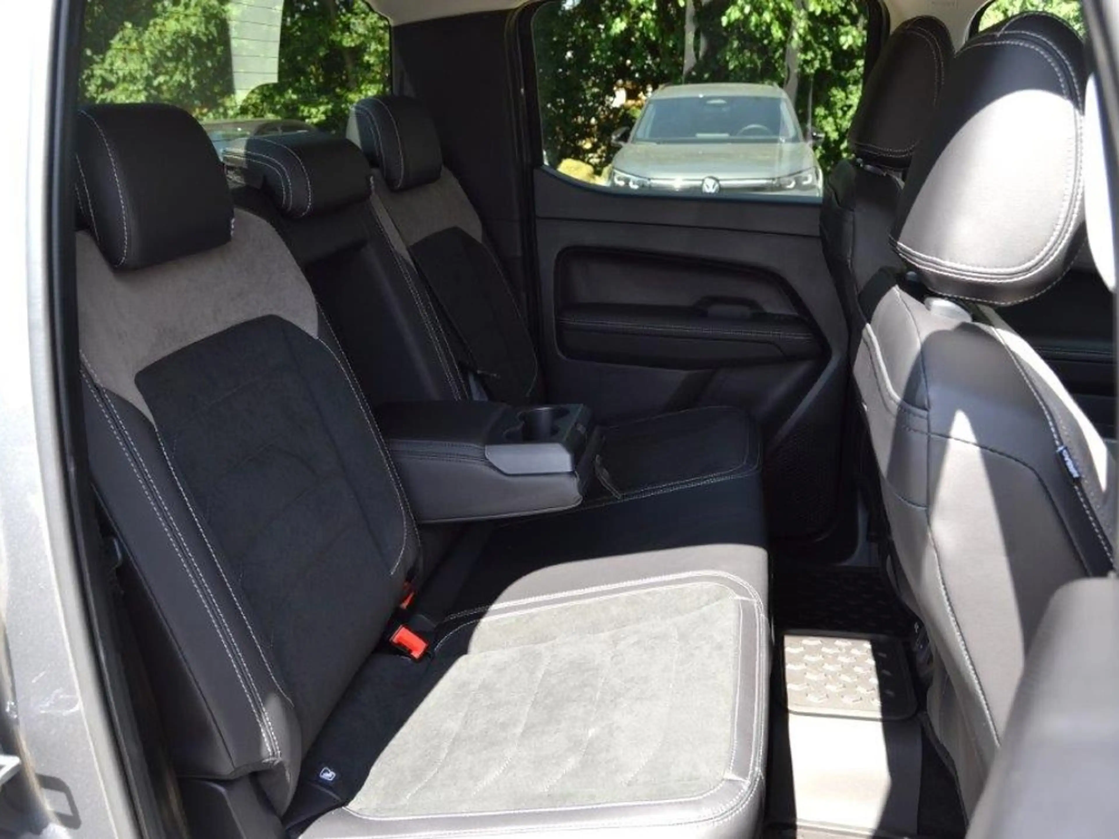 Volkswagen Amarok DC 3.0 TDI 4x4 Autom. Style AHK/18-ZOLL/MATRIX/TE — photo 9